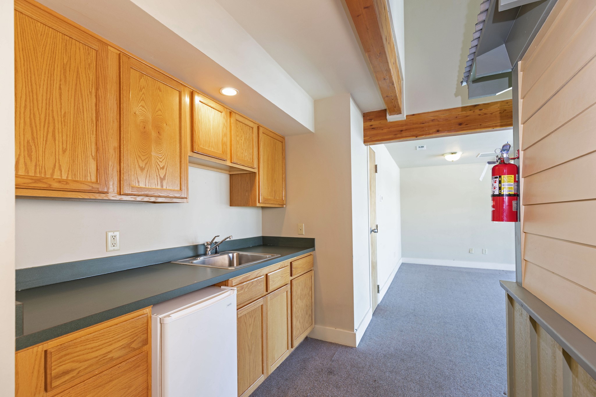 515 Reserve Street Property Photo 18