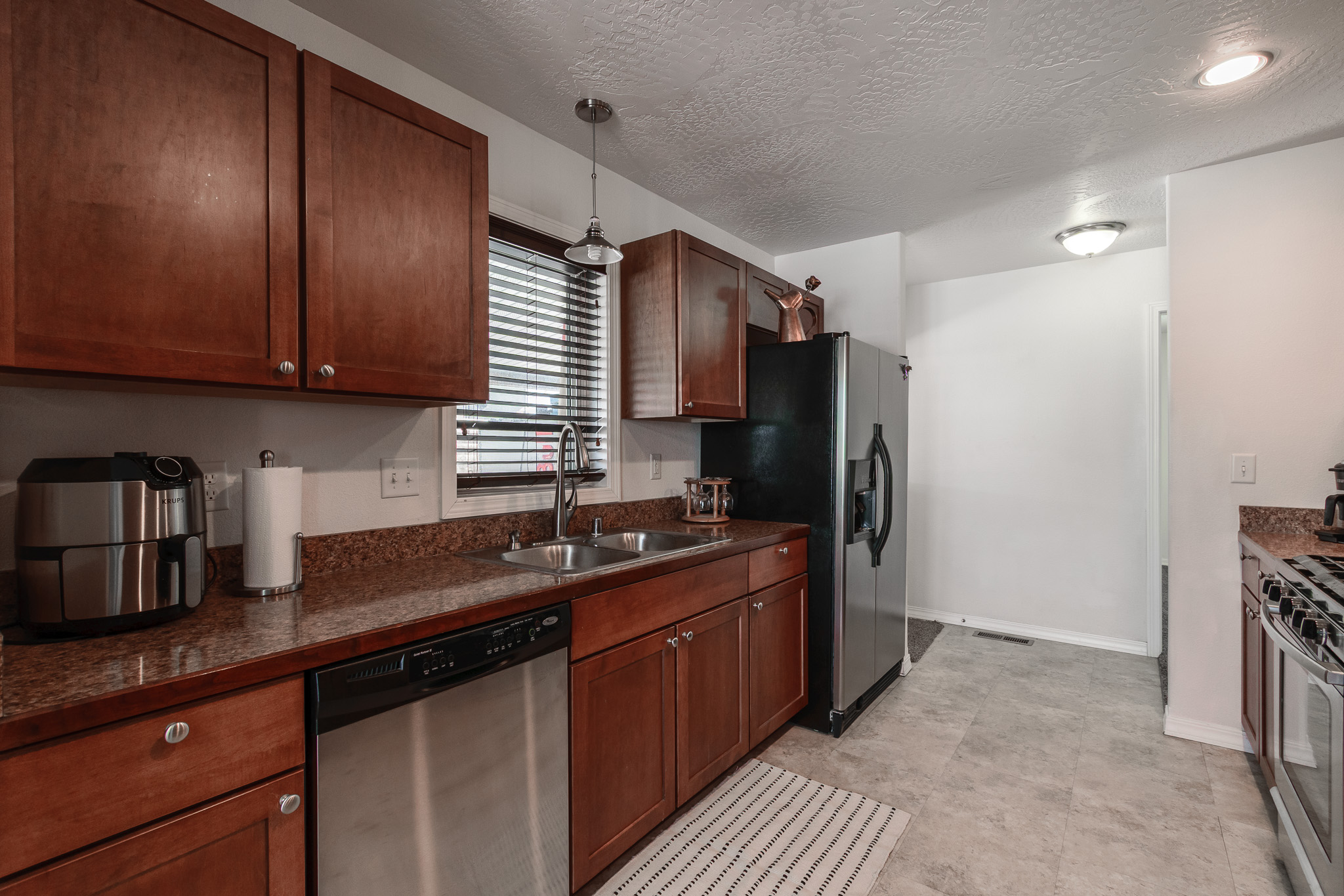 1420 29th Avenue S Property Photo 9