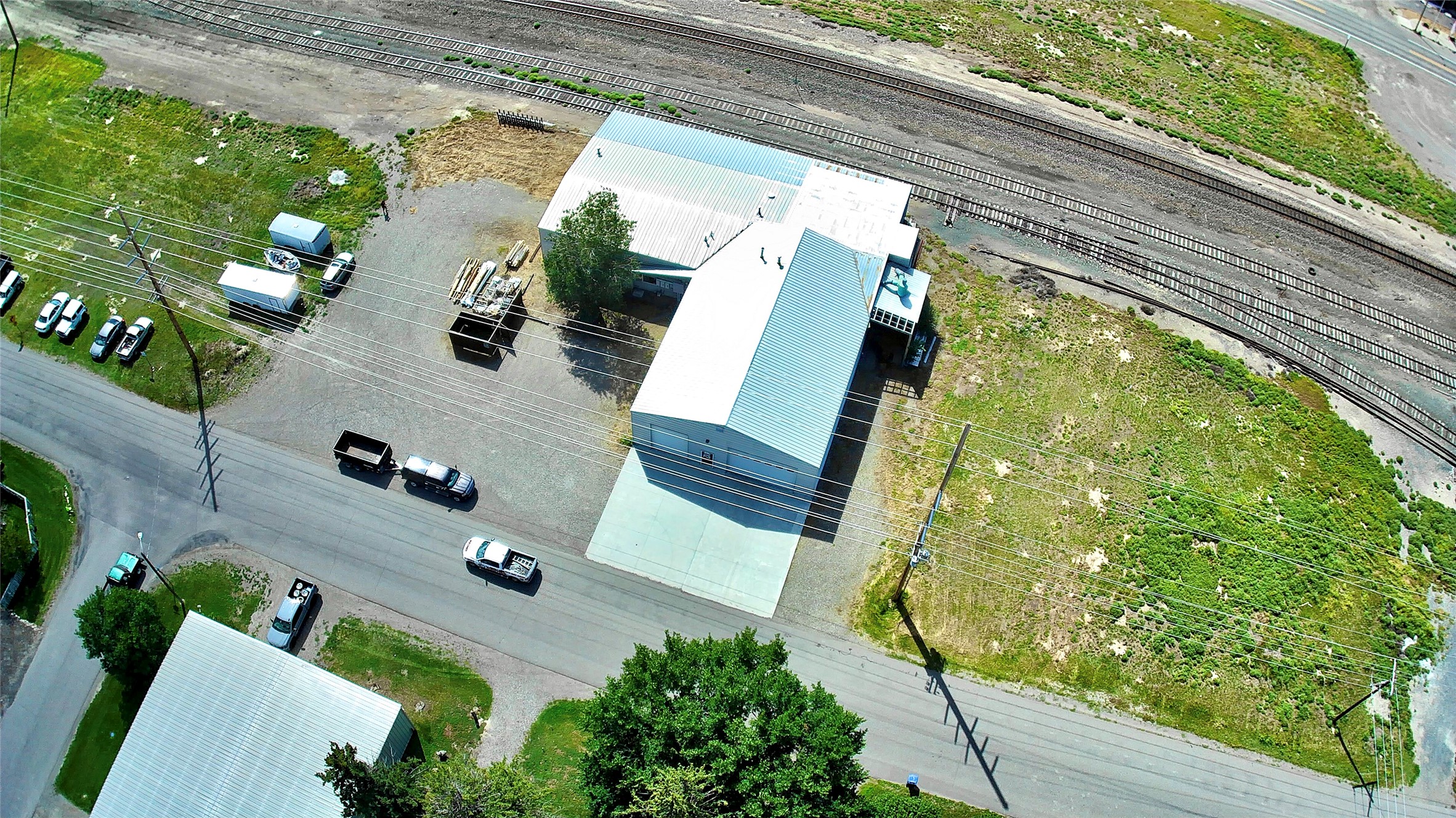 412 E Railroad Avenue N Property Photo 4