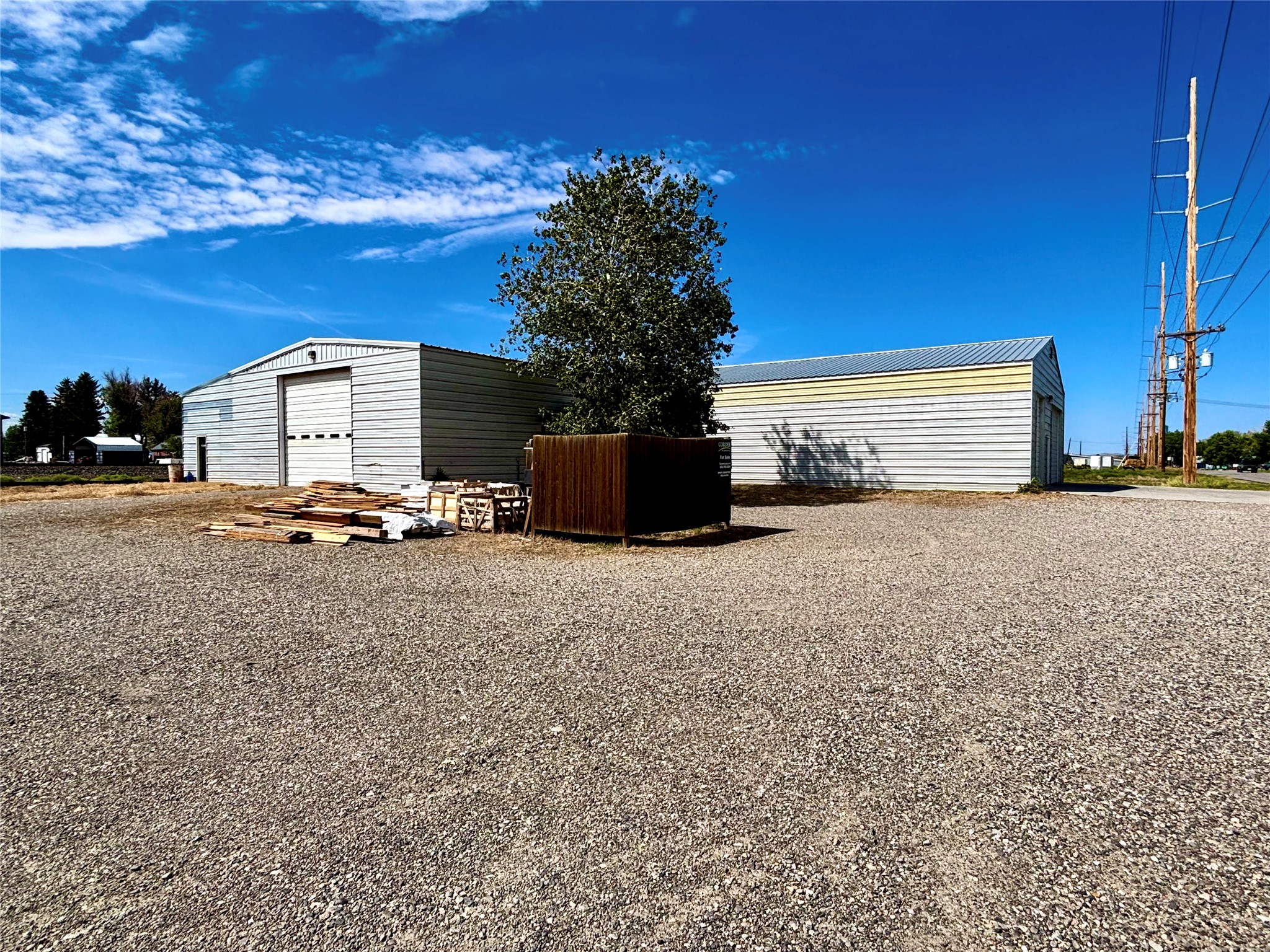 412 E Railroad Avenue N Property Photo 6