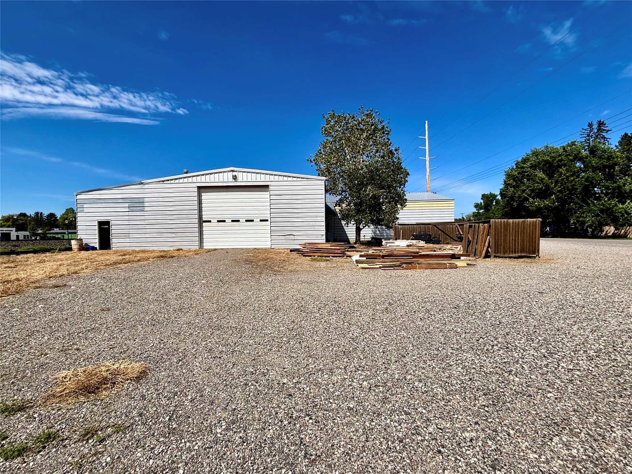 412 E Railroad Avenue N Property Photo 7