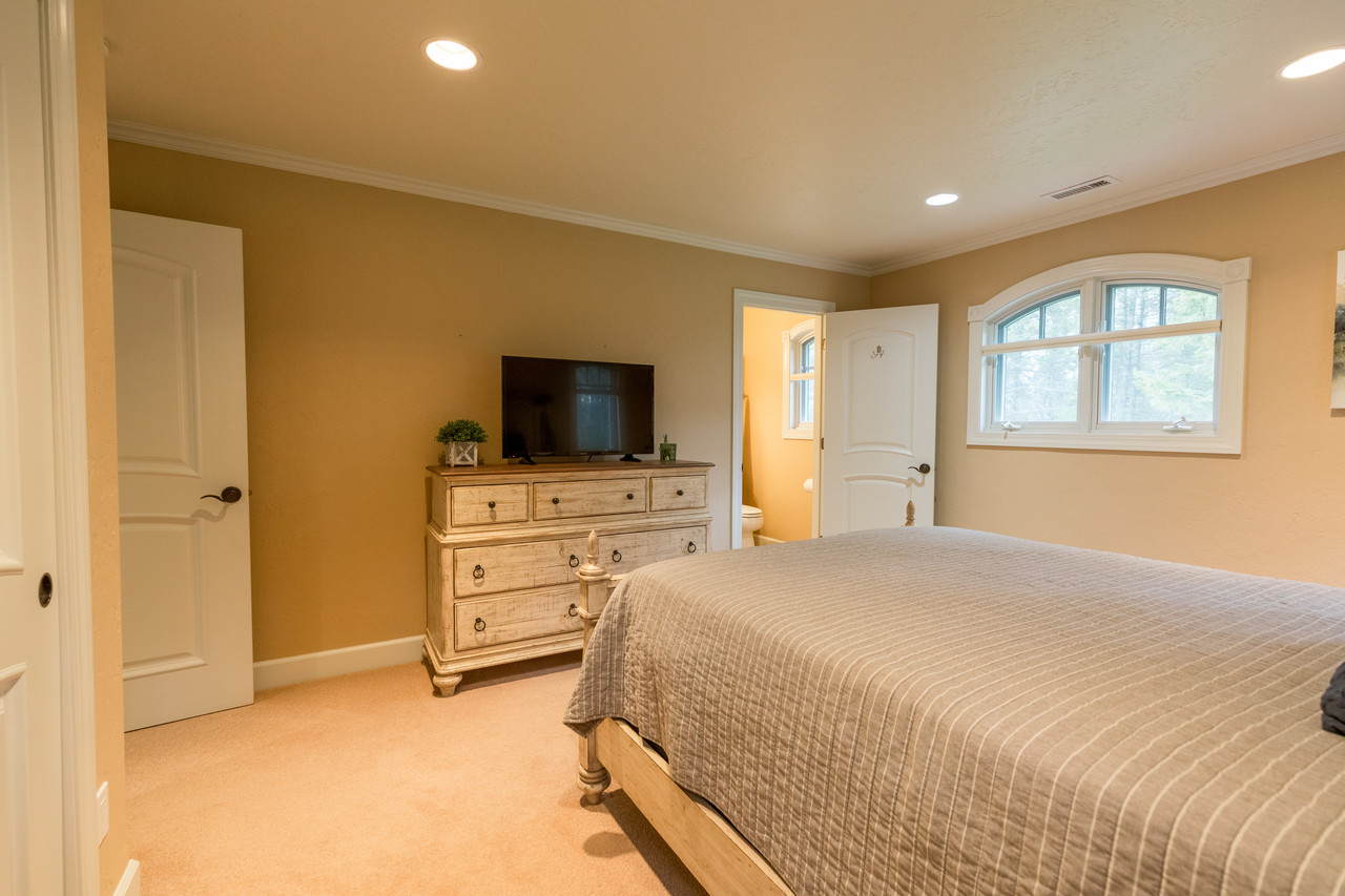126 Soaring Eagle Drive Property Photo 58