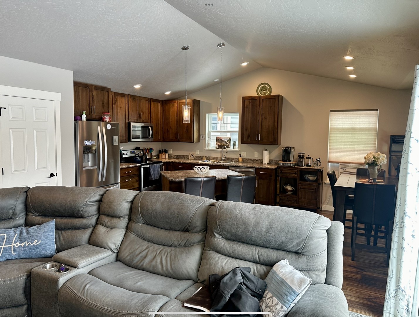 5045 Pertile Lane Property Photo 8