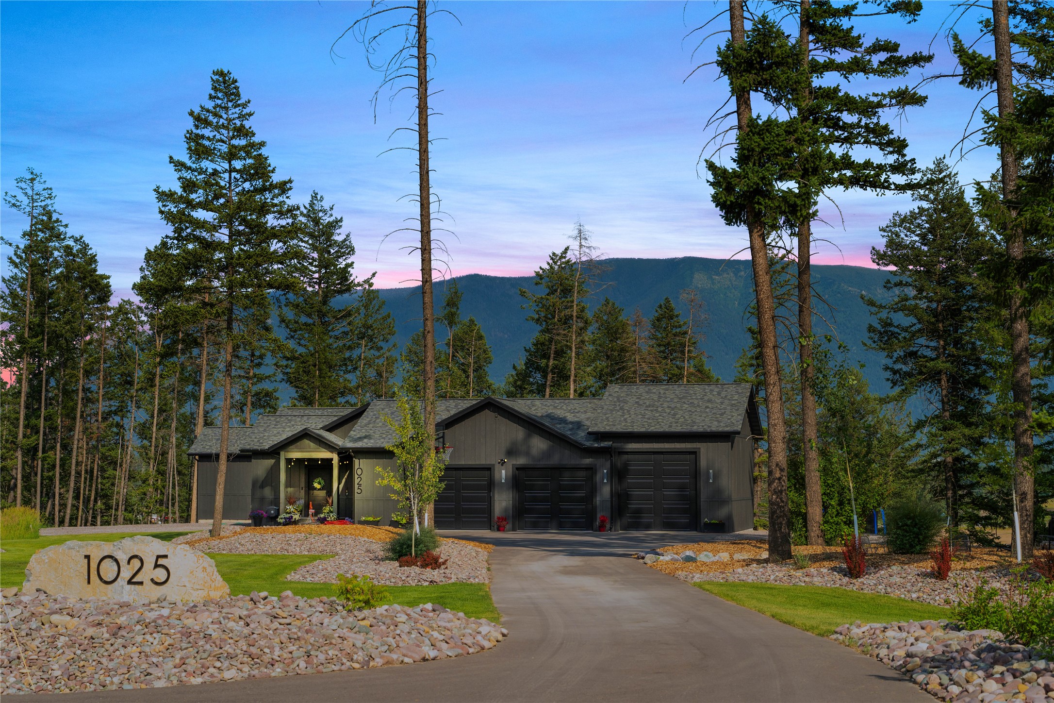 1025 Timber Ridge Court Property Photo 3