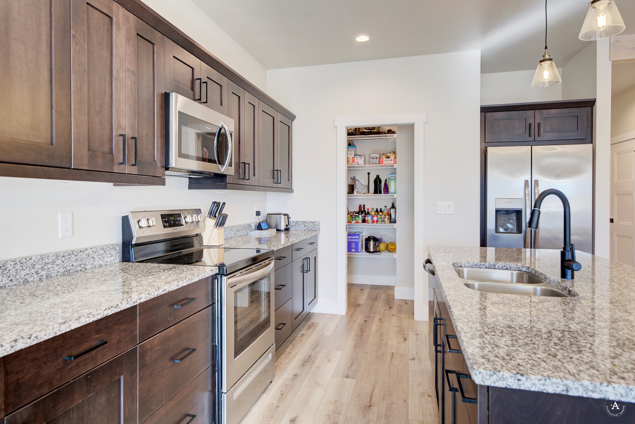 5502 Thimbleberry Loop Property Photo 14