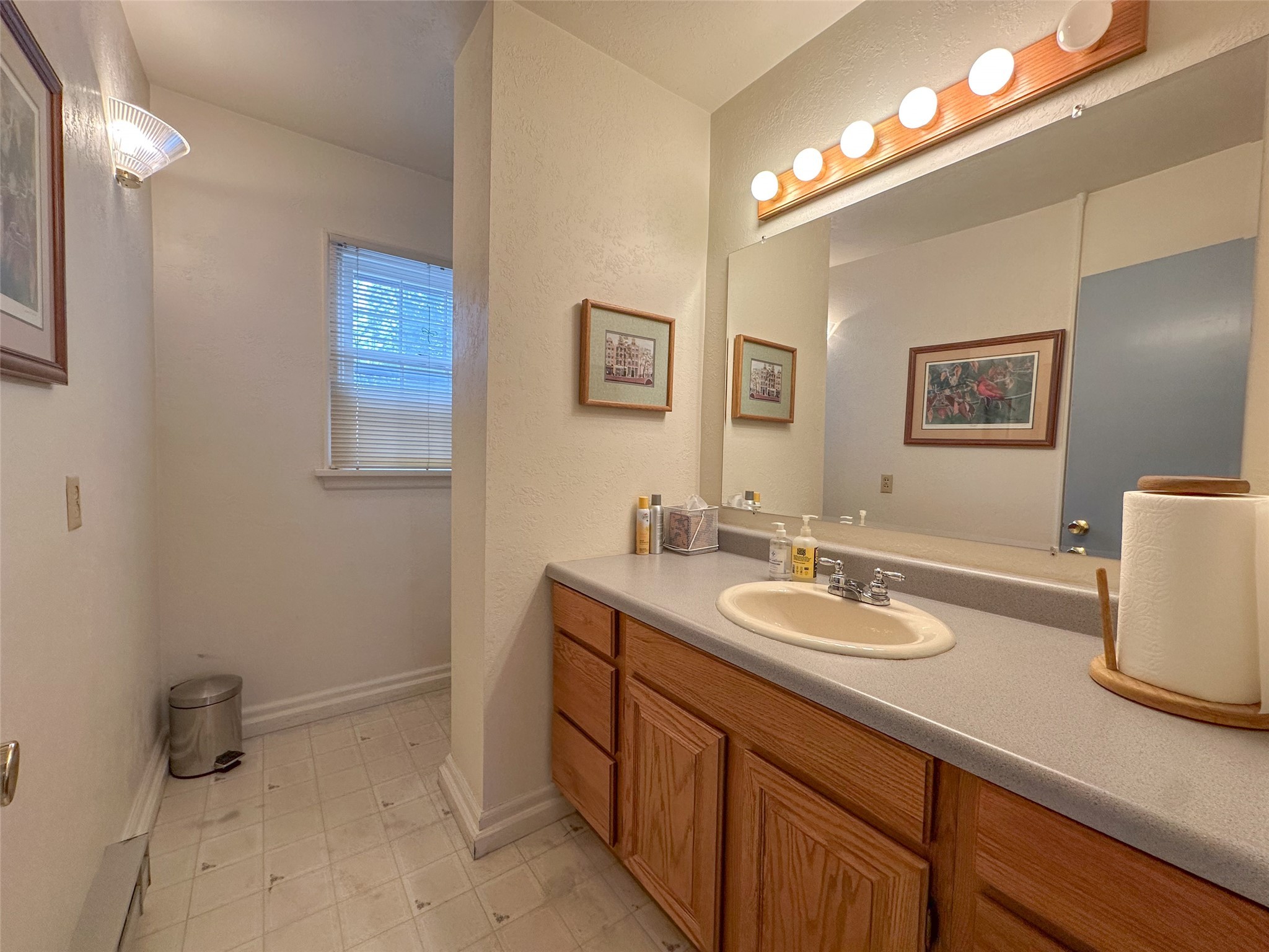 1119 Maiden Lane Property Photo 12