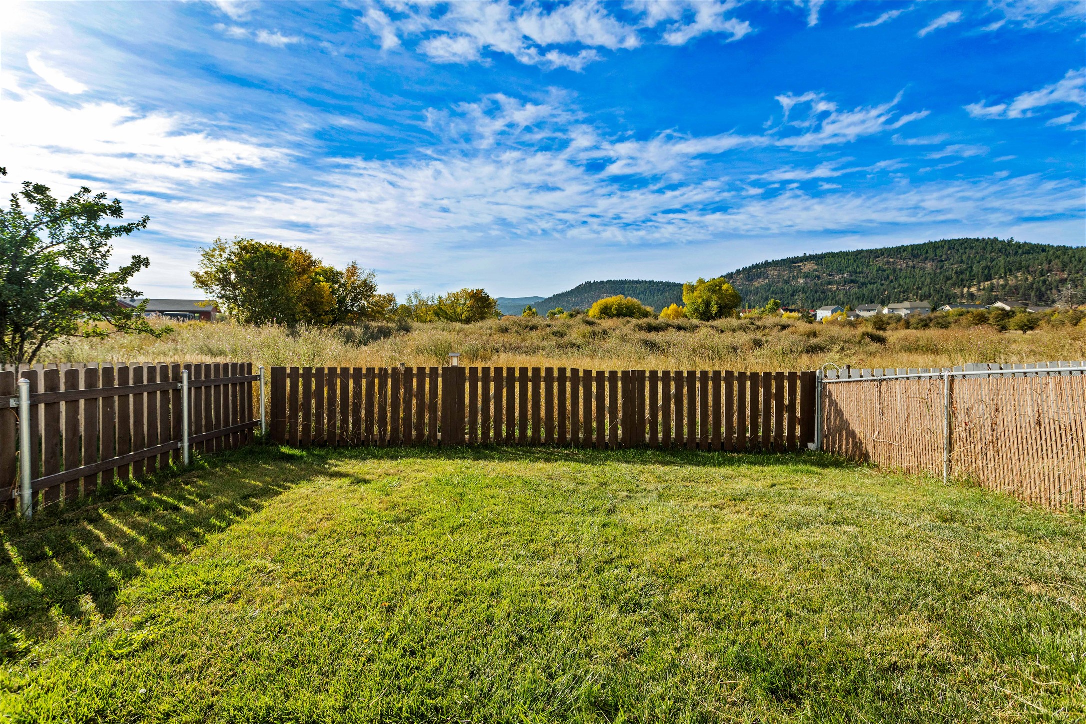 536 Sunnyside Drive Property Photo 1