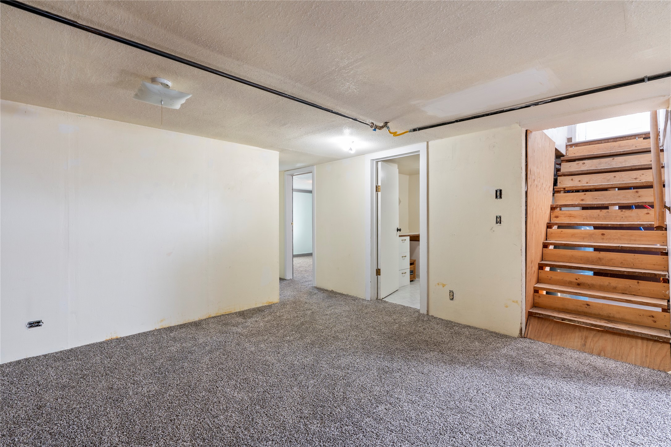 33 Sharon Loop Property Photo 52