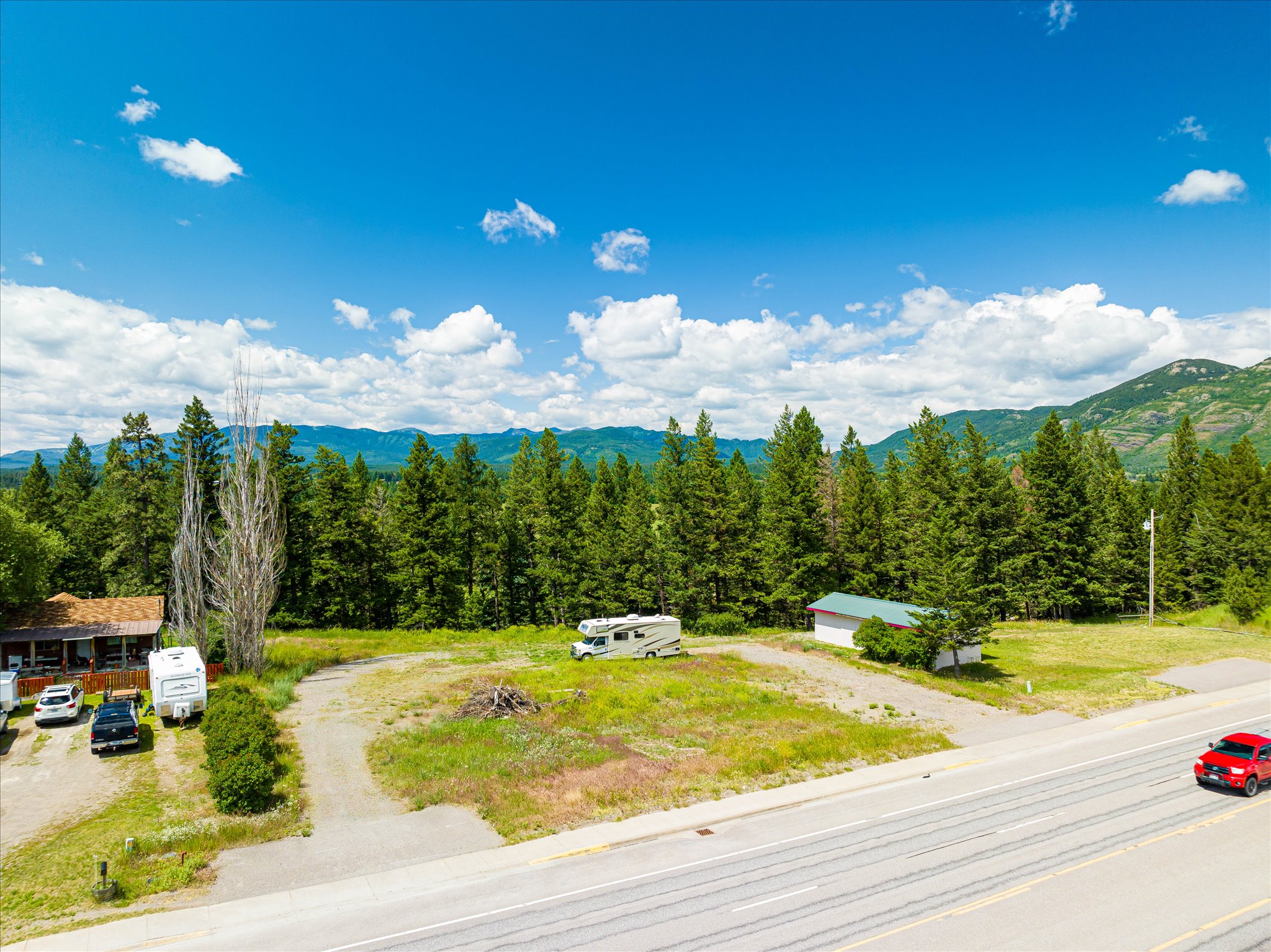 7386 Us Highway 2 E Property Photo