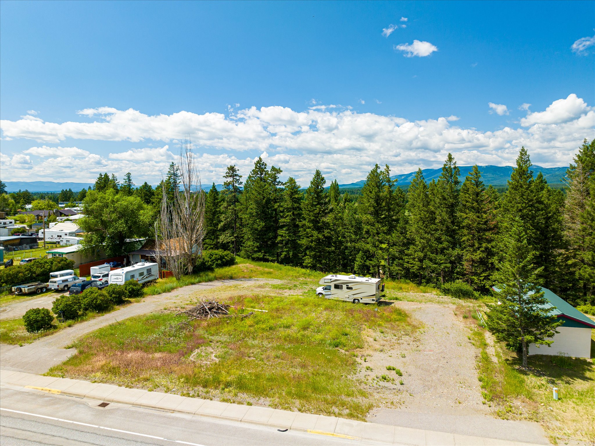 7386 Us Highway 2 E Property Photo 5