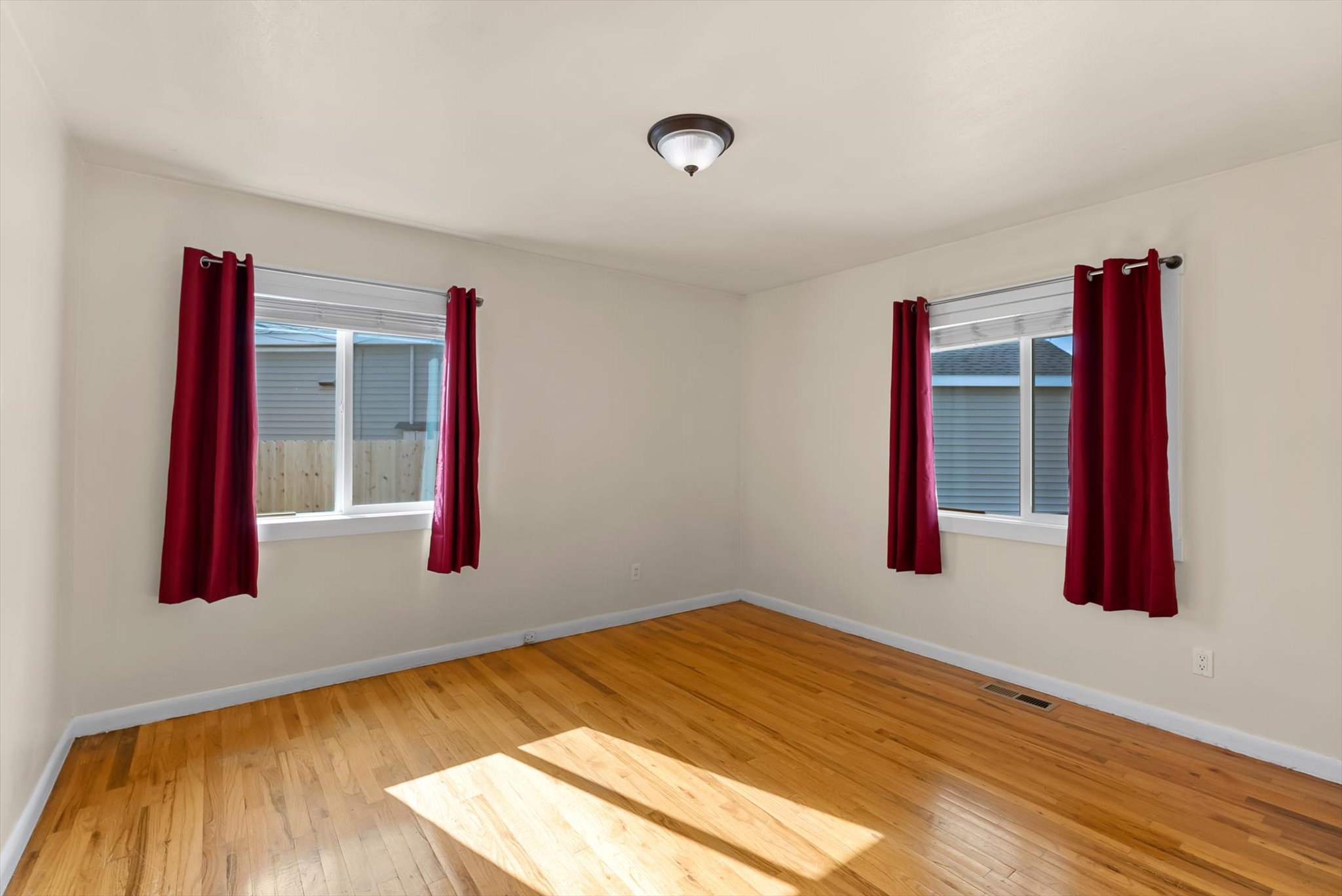 316 Parkway Drive Property Photo 14