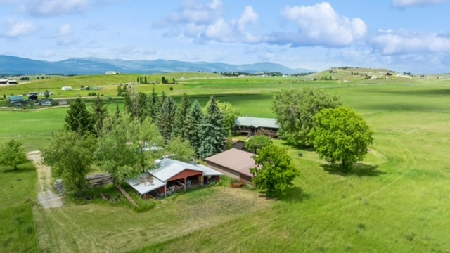 65637 Mt Highway 37 Property Photo 3