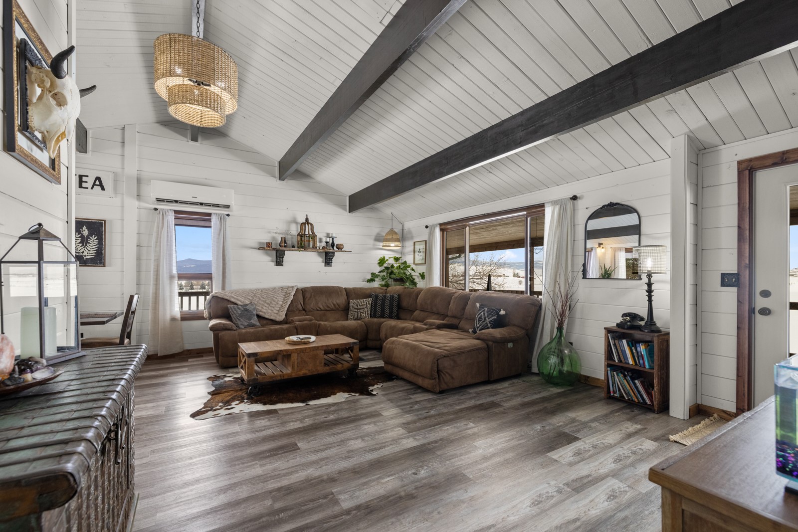 65637 Mt Highway 37 Property Photo 11