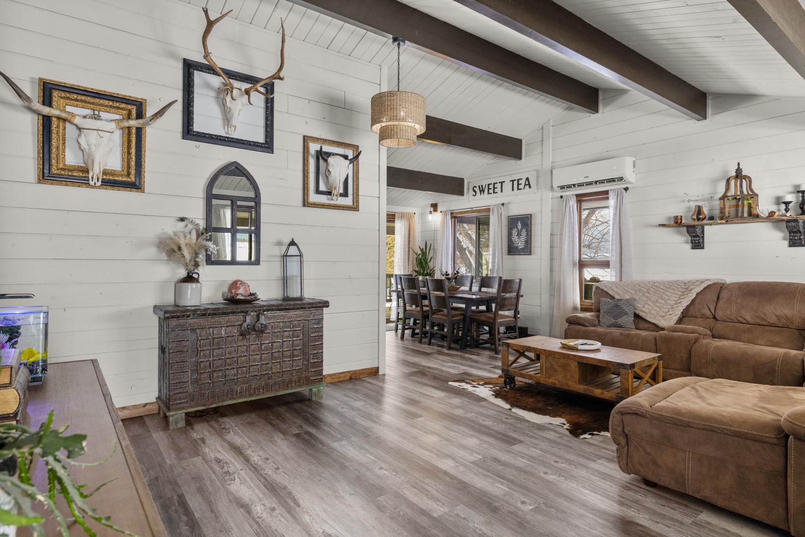 65637 Mt Highway 37 Property Photo 12