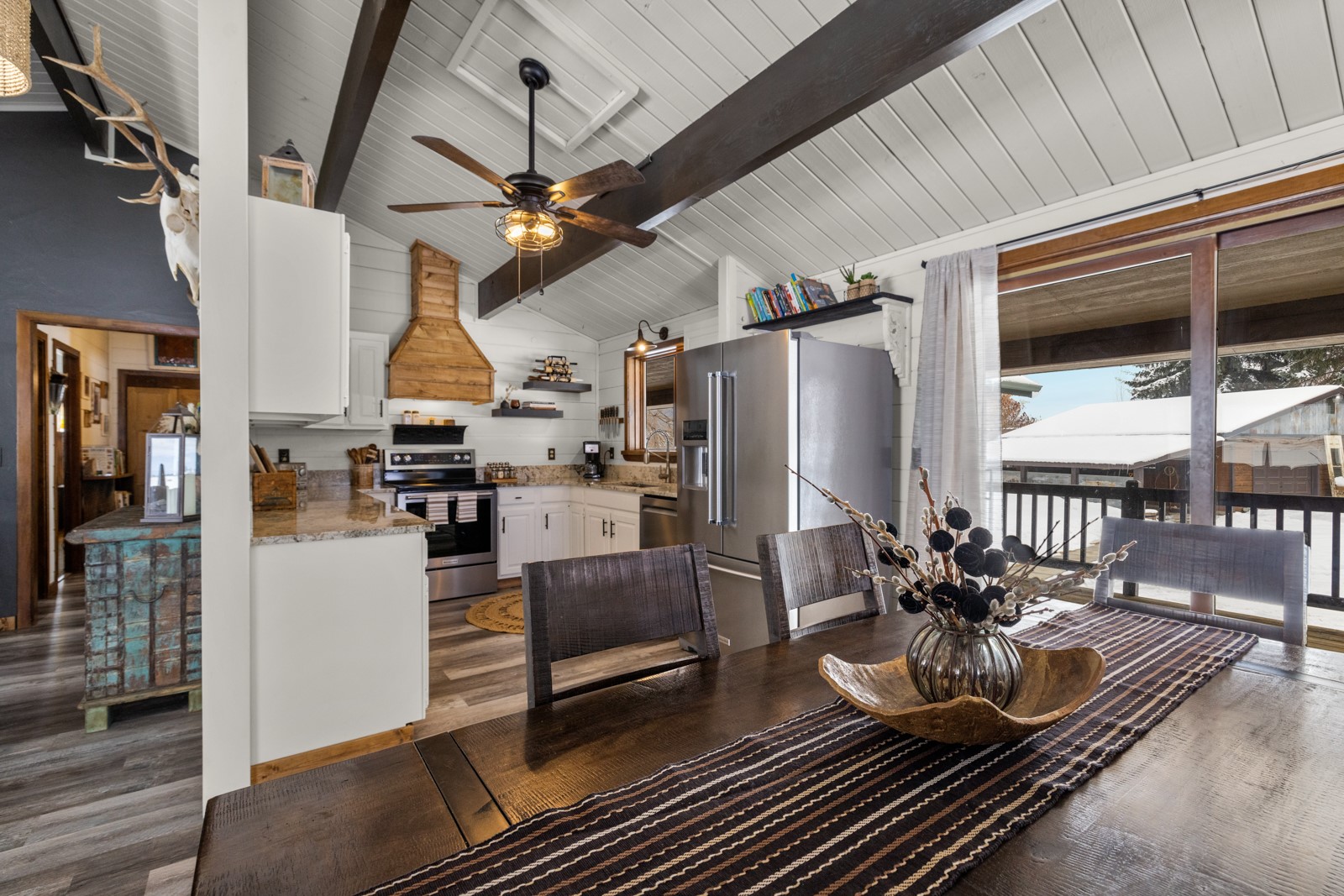 65637 Mt Highway 37 Property Photo 18