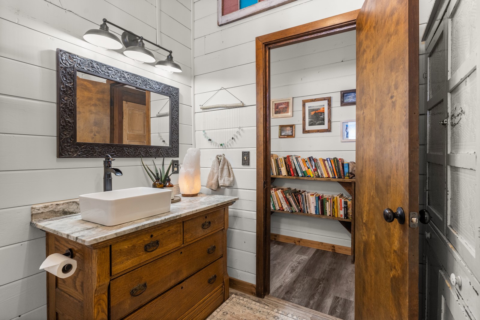 65637 Mt Highway 37 Property Photo 24