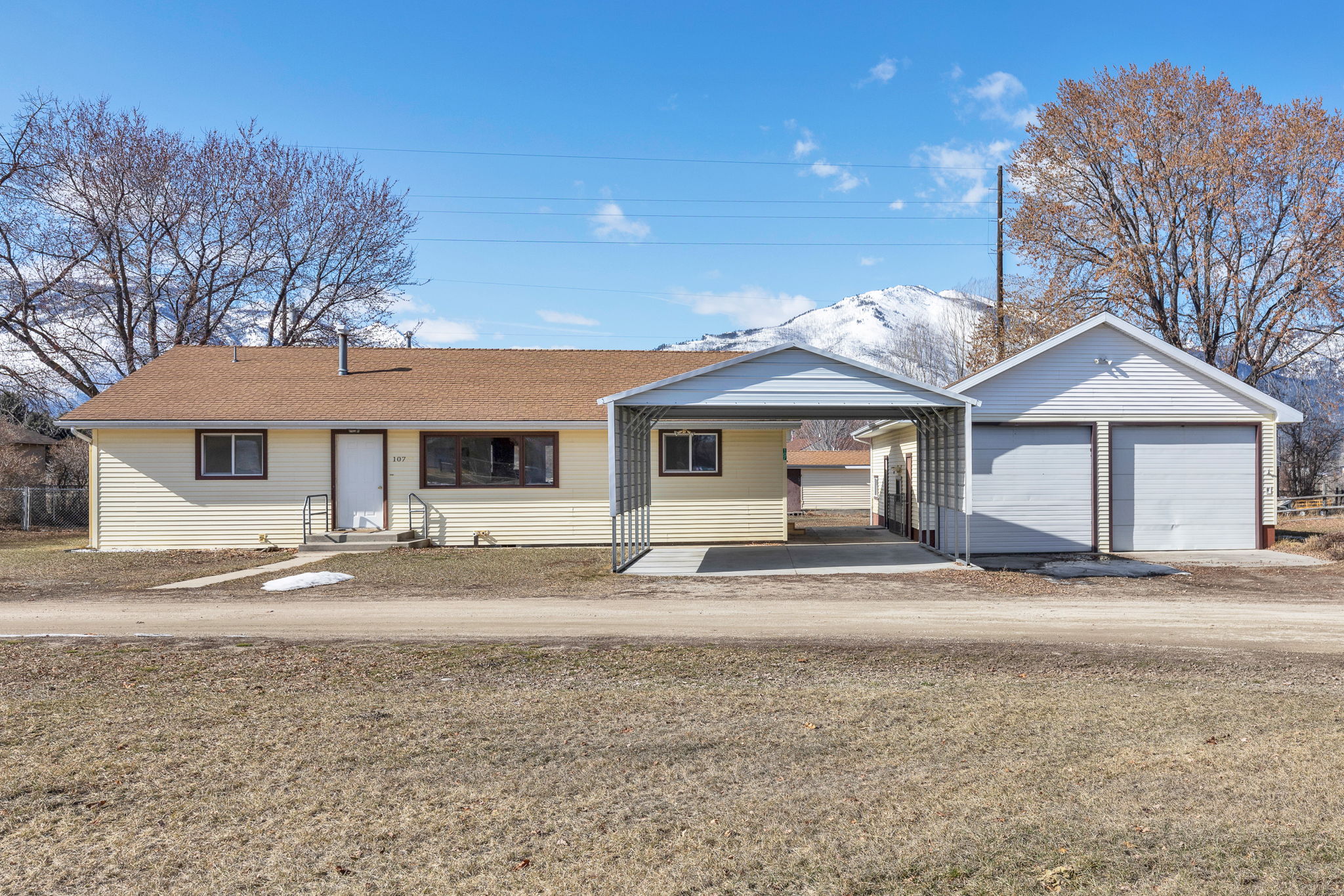 Harris Homes Real Estate Listings Main Image