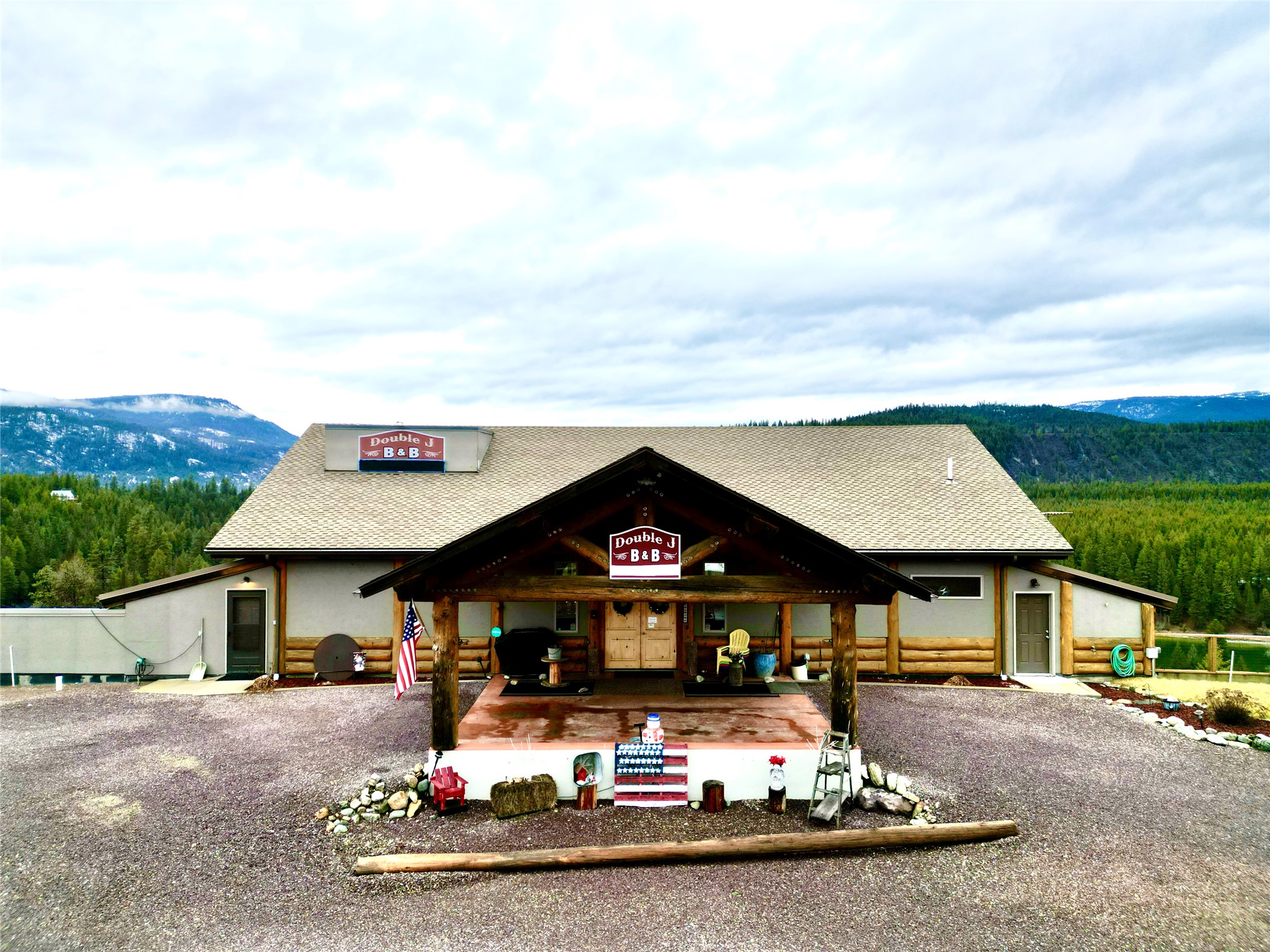 16995 Us Highway 2 Property Photo 11