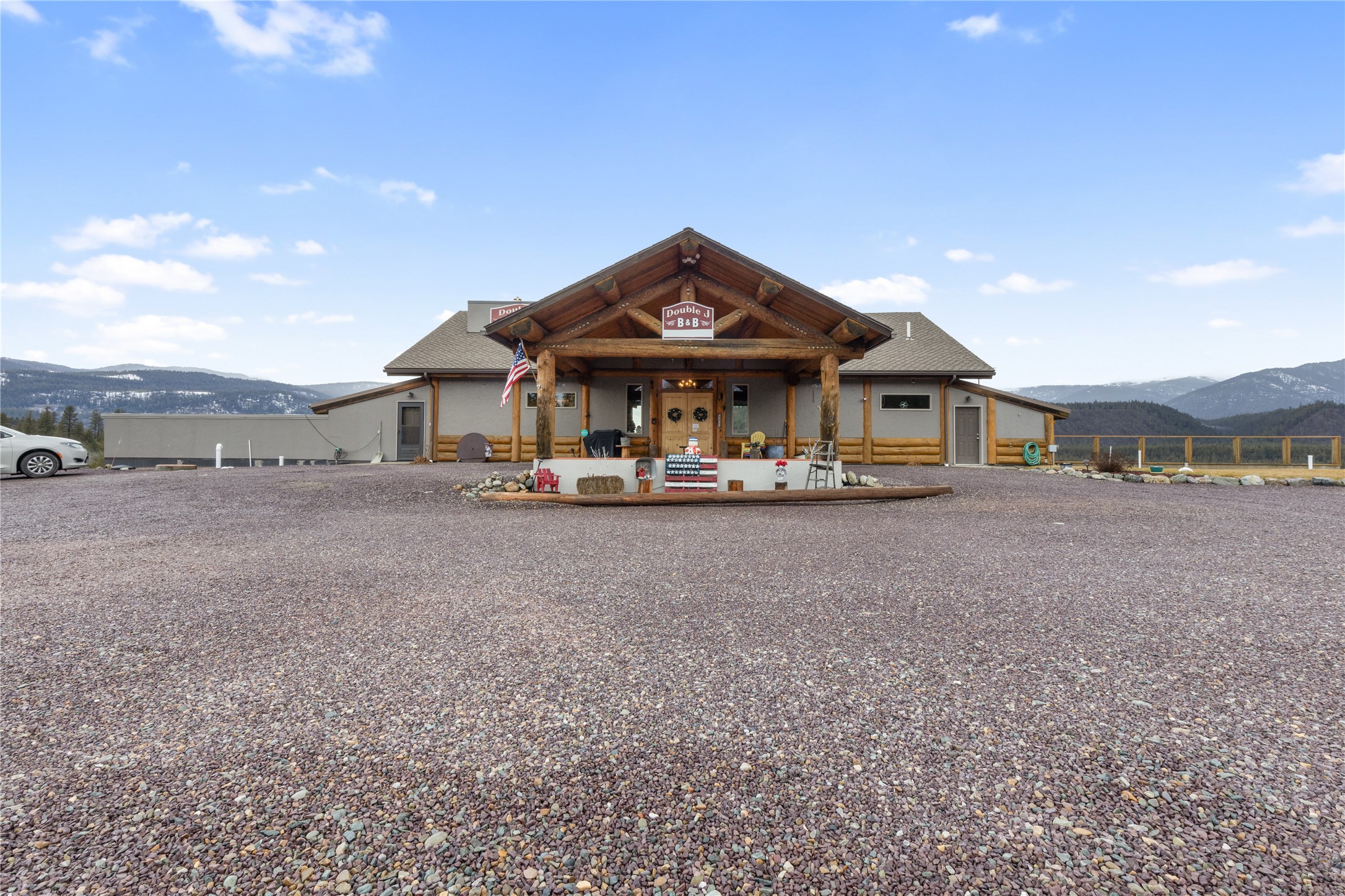 16995 Us Highway 2 Property Photo 13