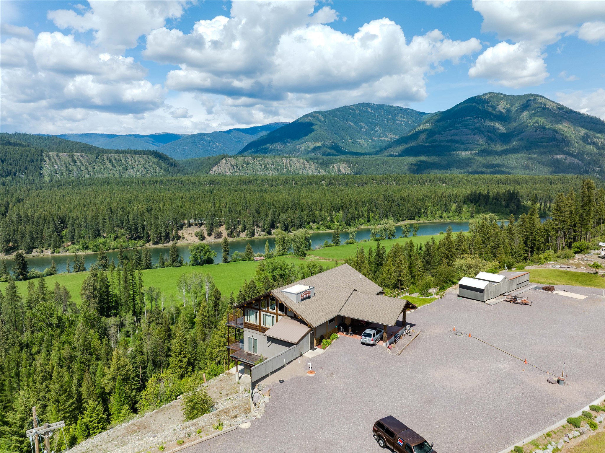 16995 Us Highway 2 Property Photo 14