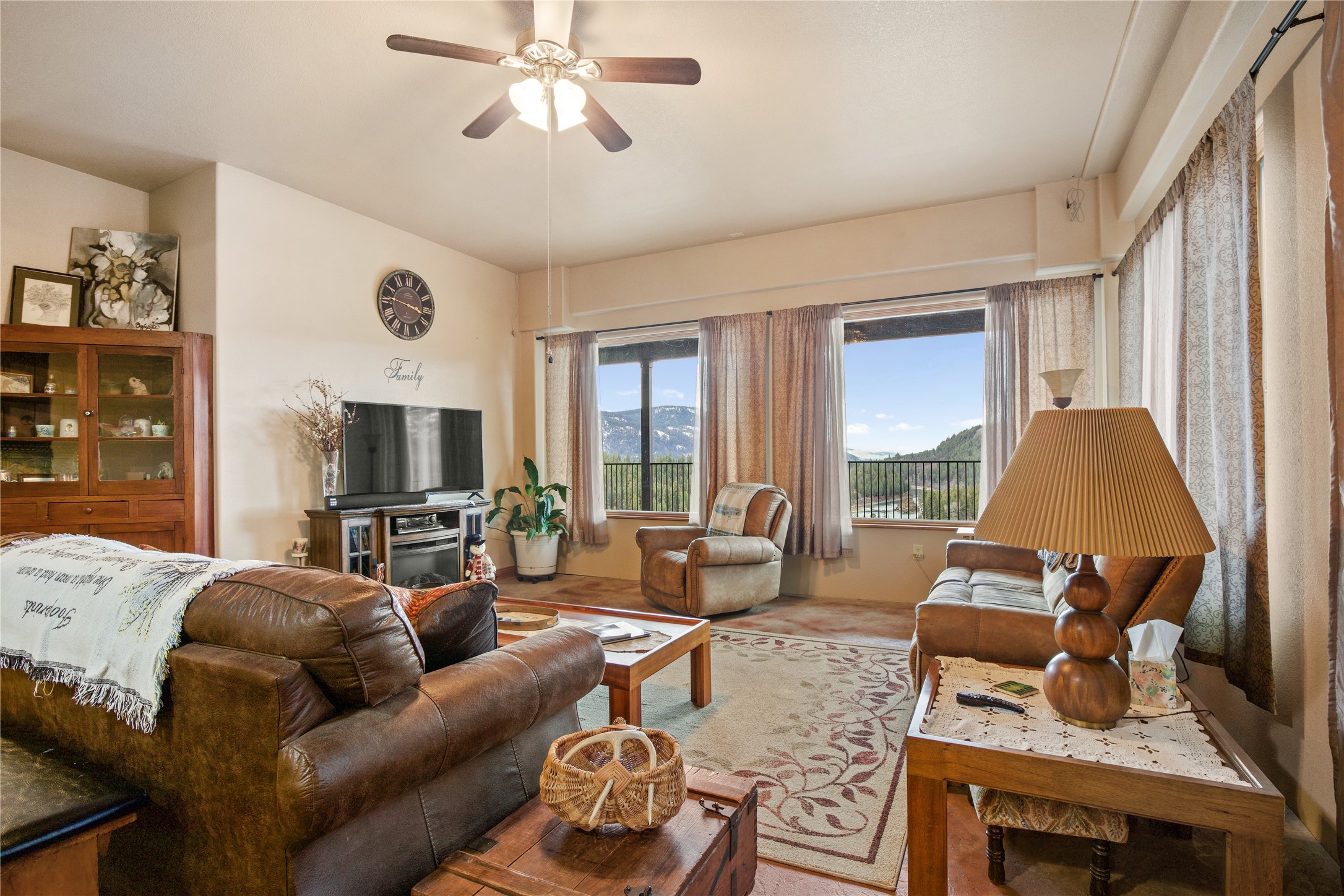 16995 Us Highway 2 Property Photo 46