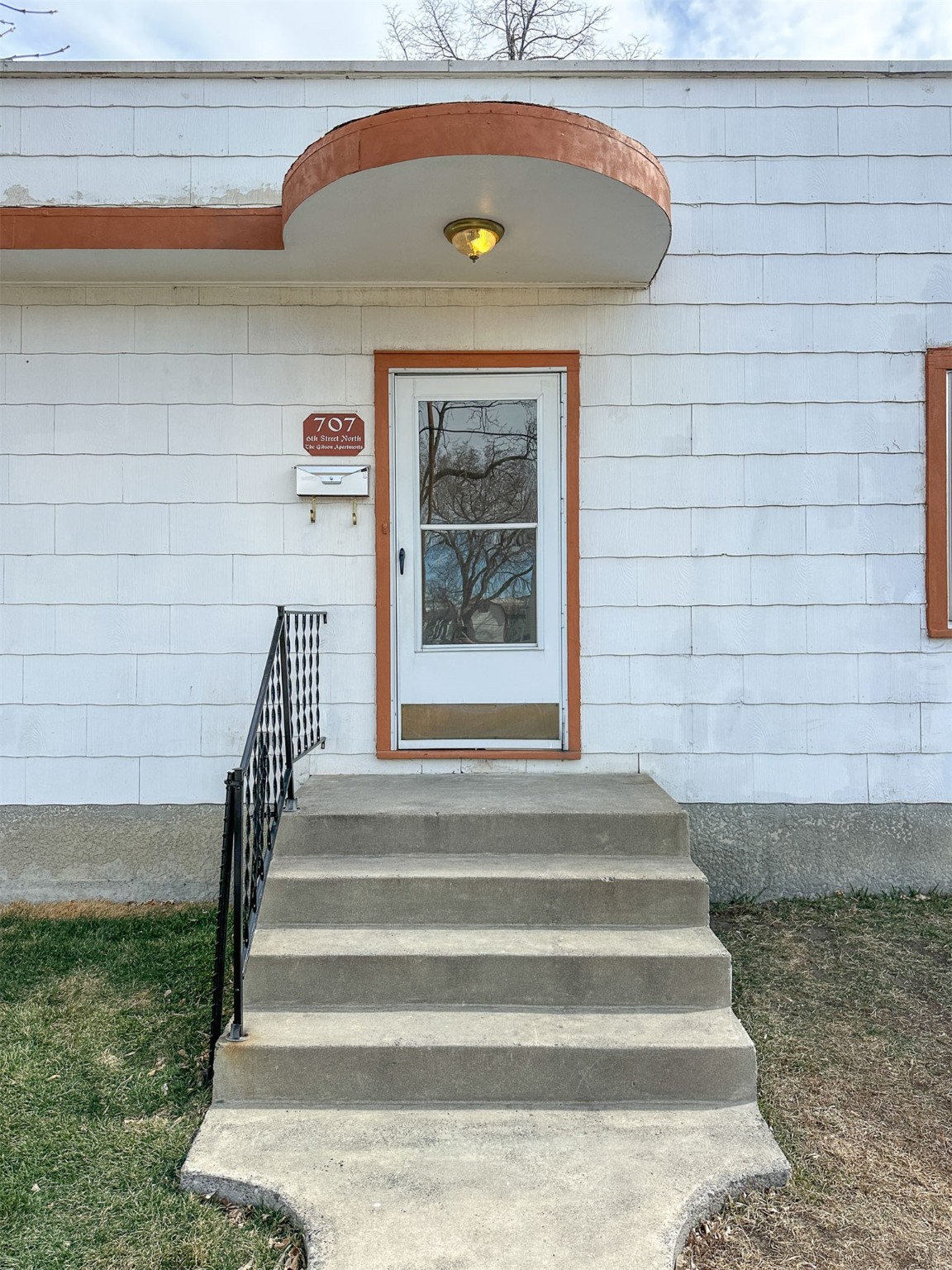 701 6th Street N Property Photo 3