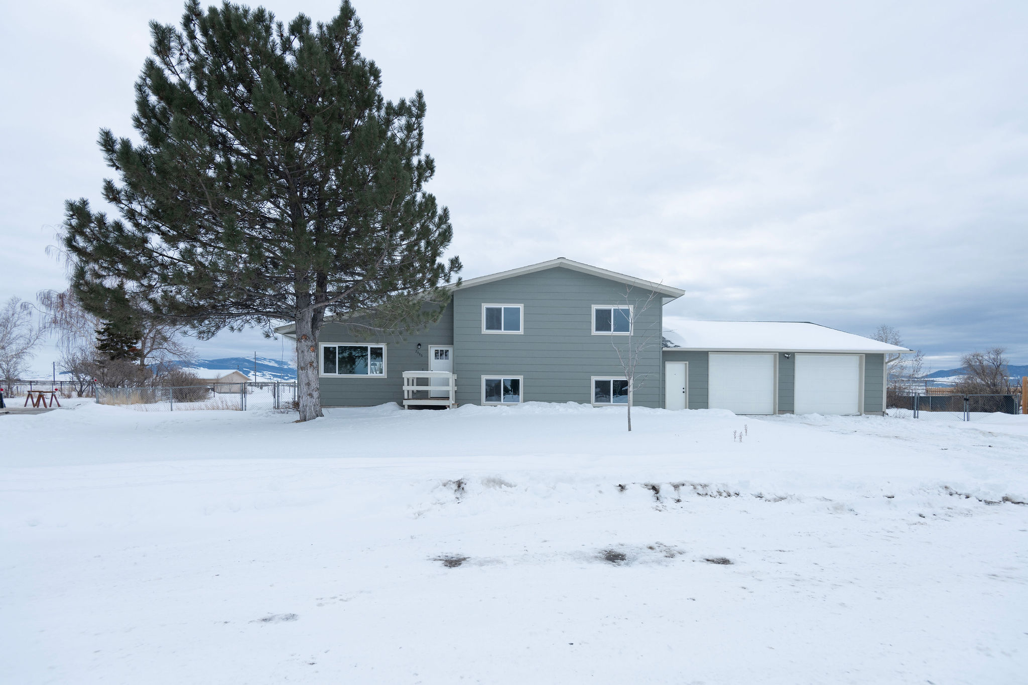2986 Canal Circle Property Photo
