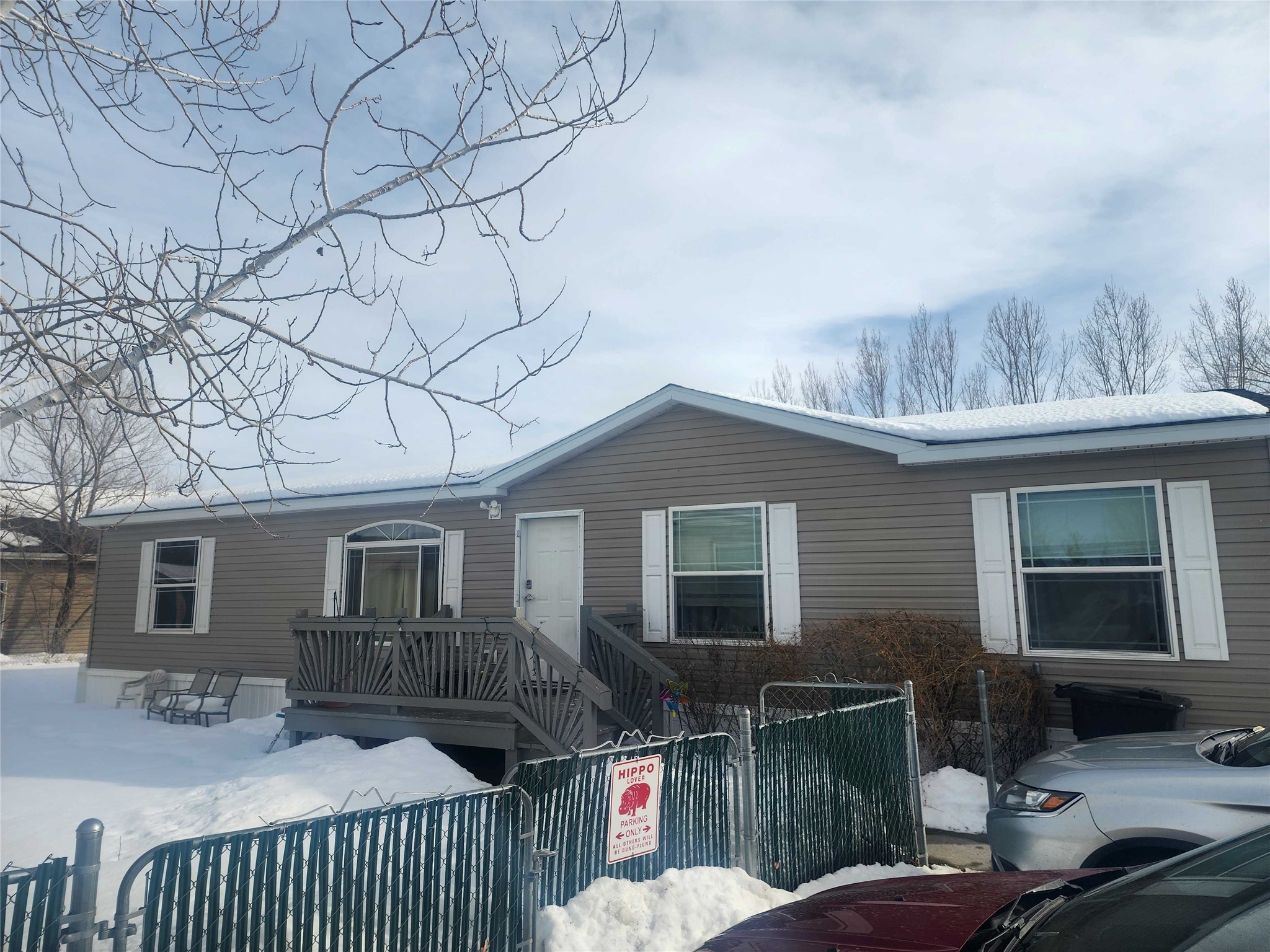 3 Stella Street N Property Photo