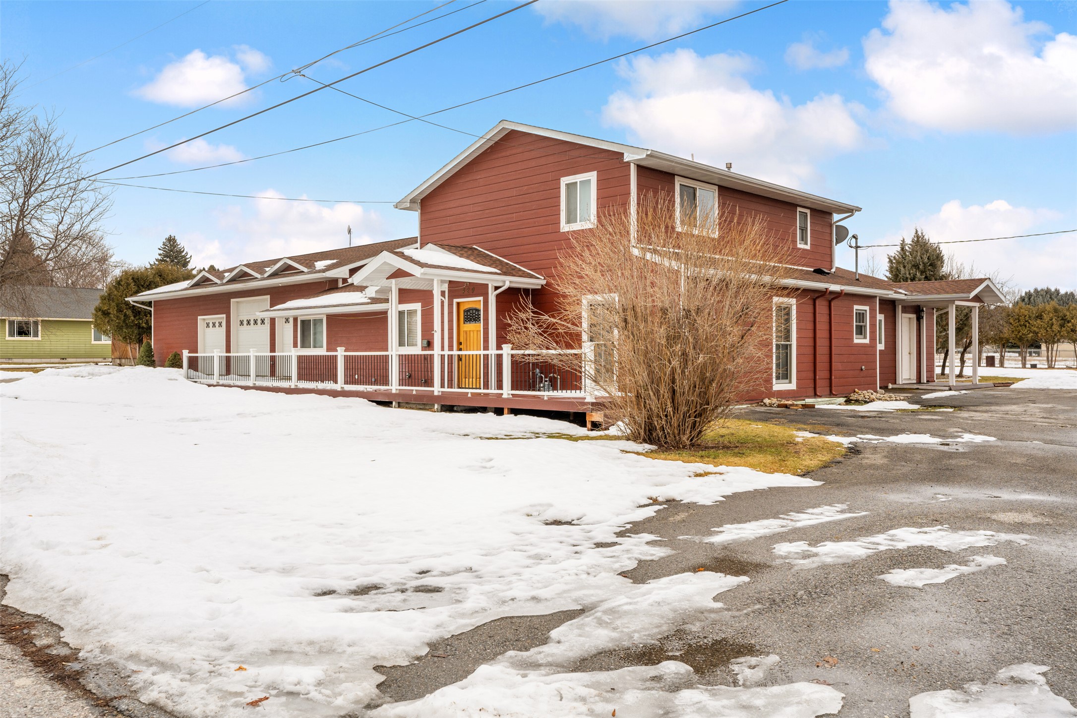429 Riverside Avenue Property Photo 9