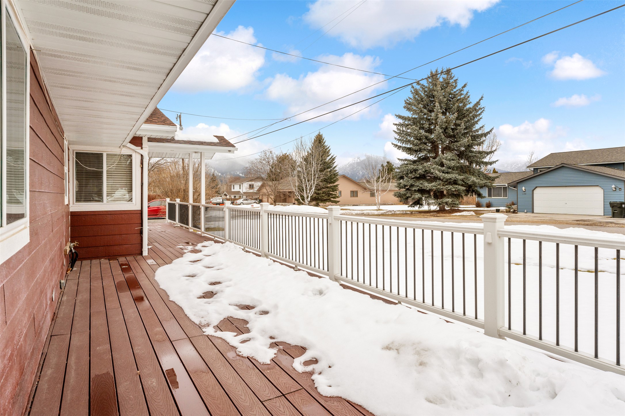 429 Riverside Avenue Property Photo 10