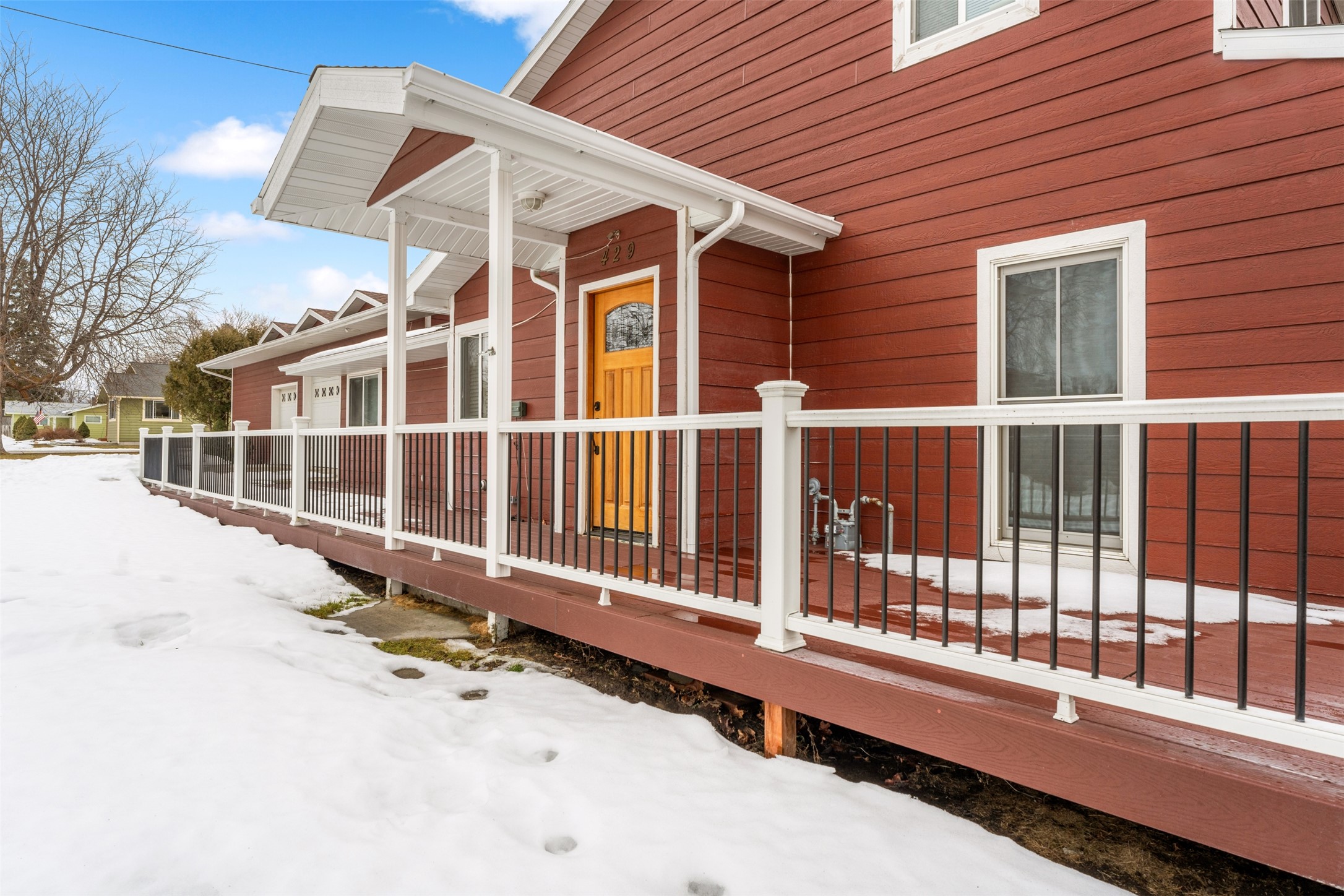 429 Riverside Avenue Property Photo 11