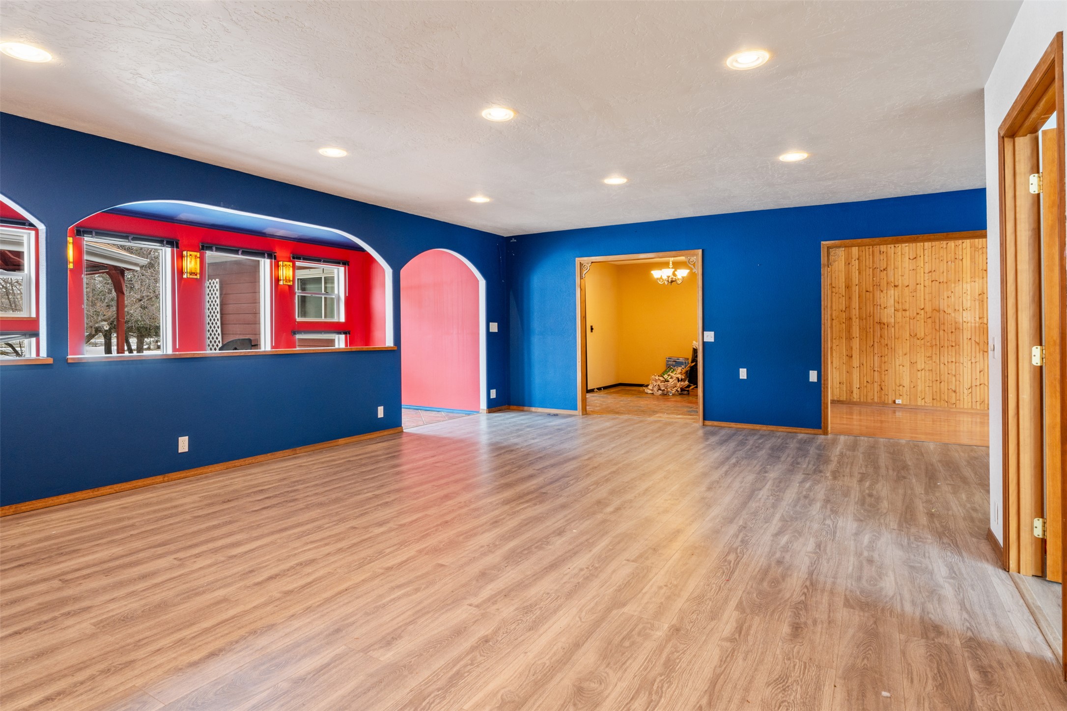 429 Riverside Avenue Property Photo 12