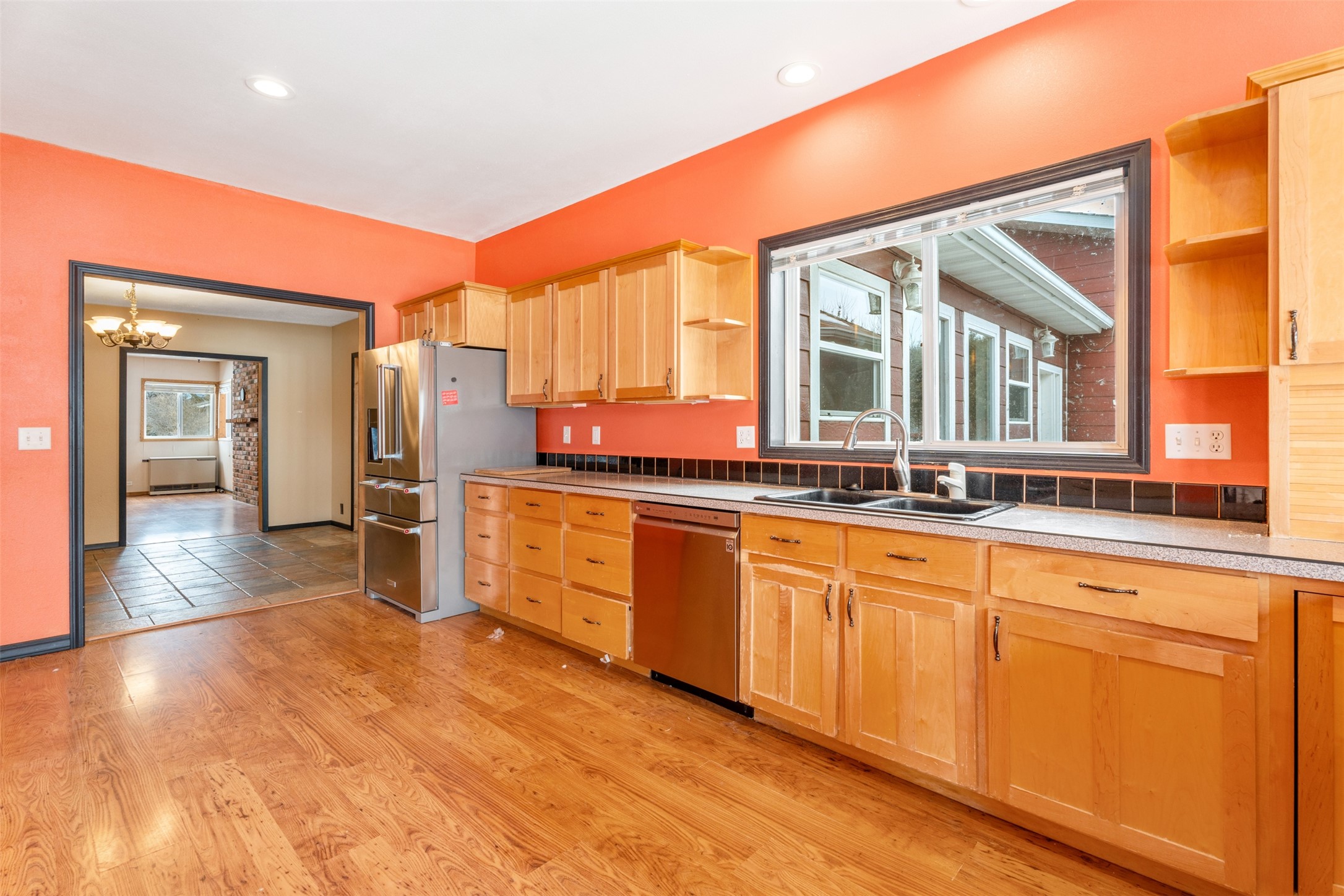 429 Riverside Avenue Property Photo 19