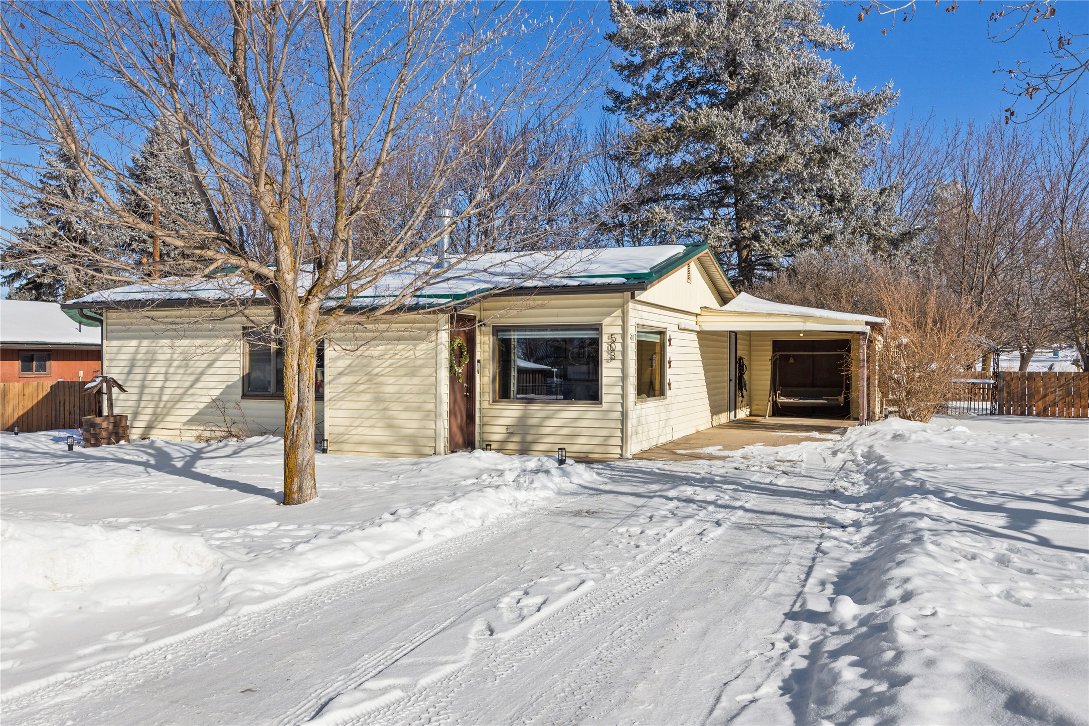 503 12th Avenue E Property Photo