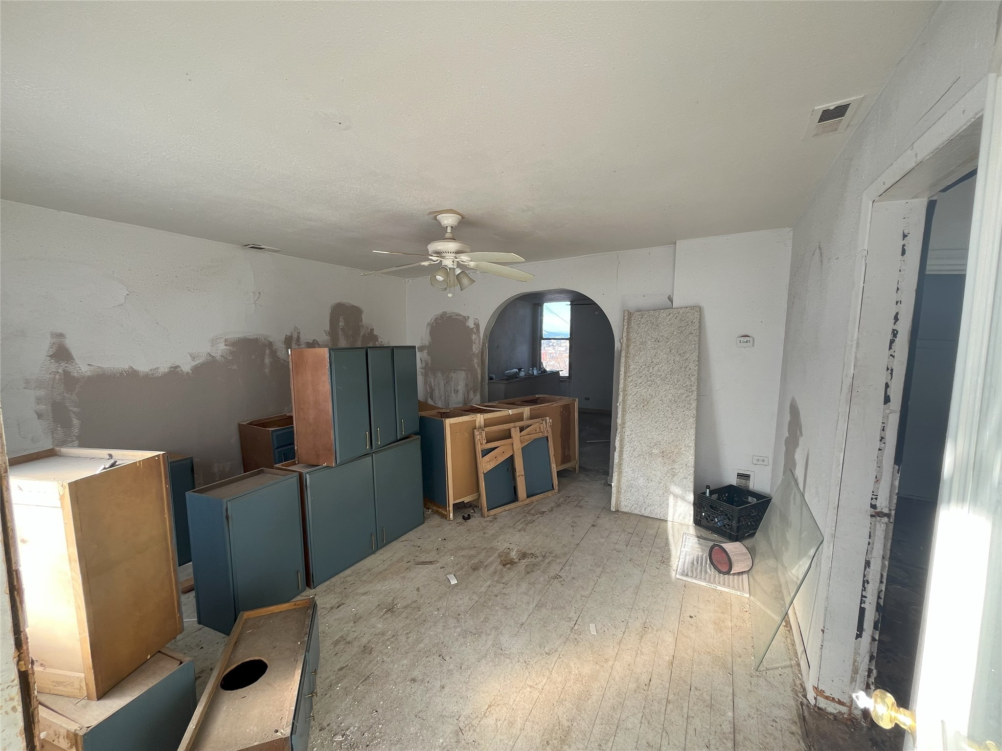 407 N Jackson Street Property Photo 5