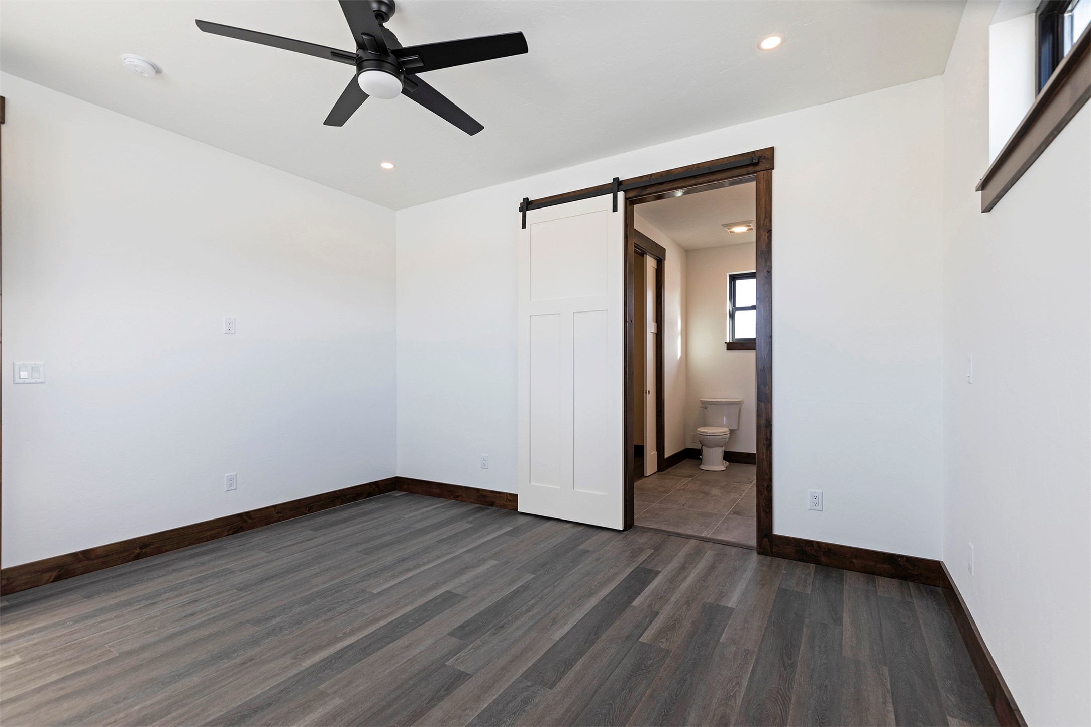 811 Chieftain Court Property Photo 13