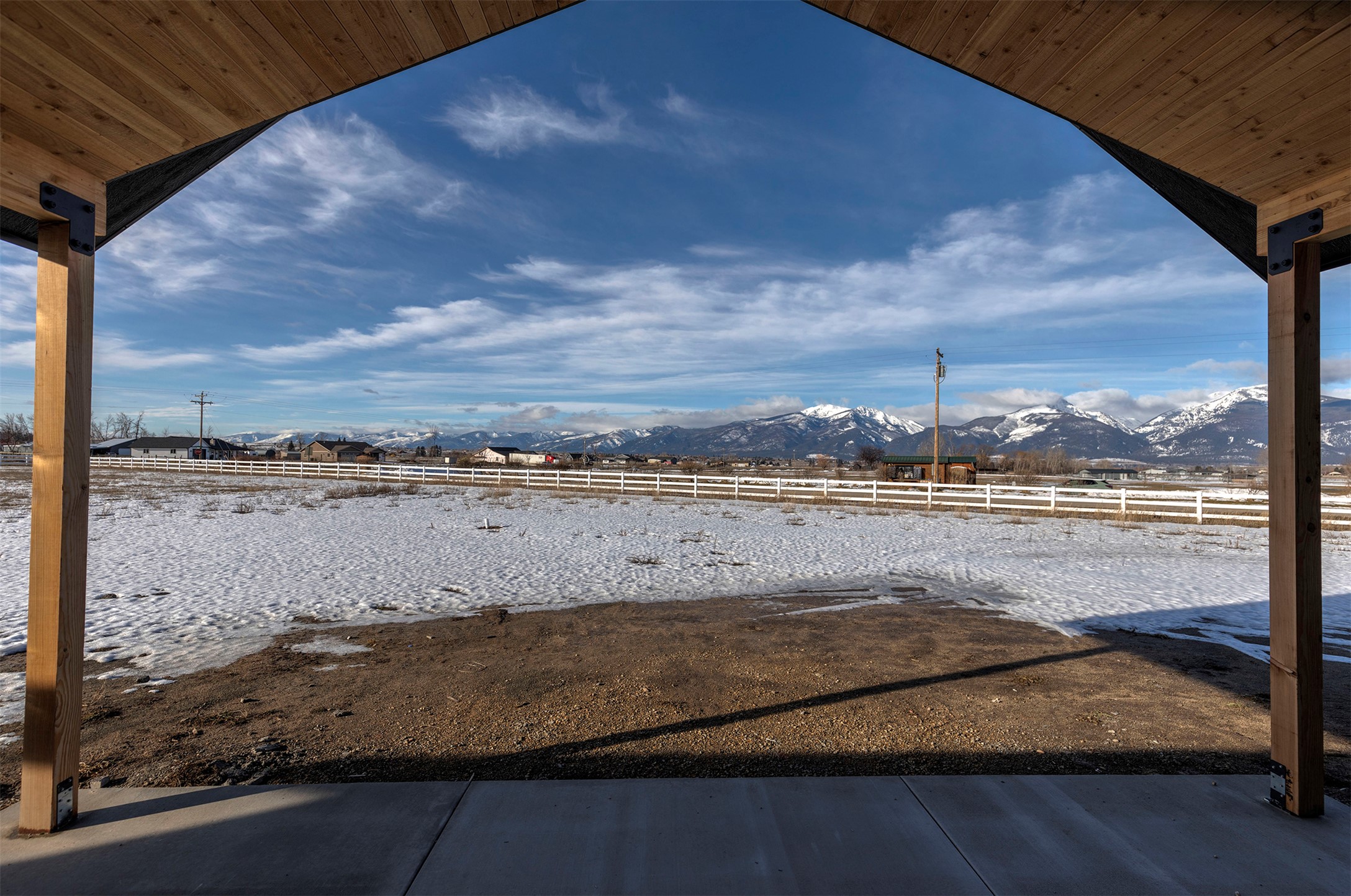 811 Chieftain Court Property Photo 41
