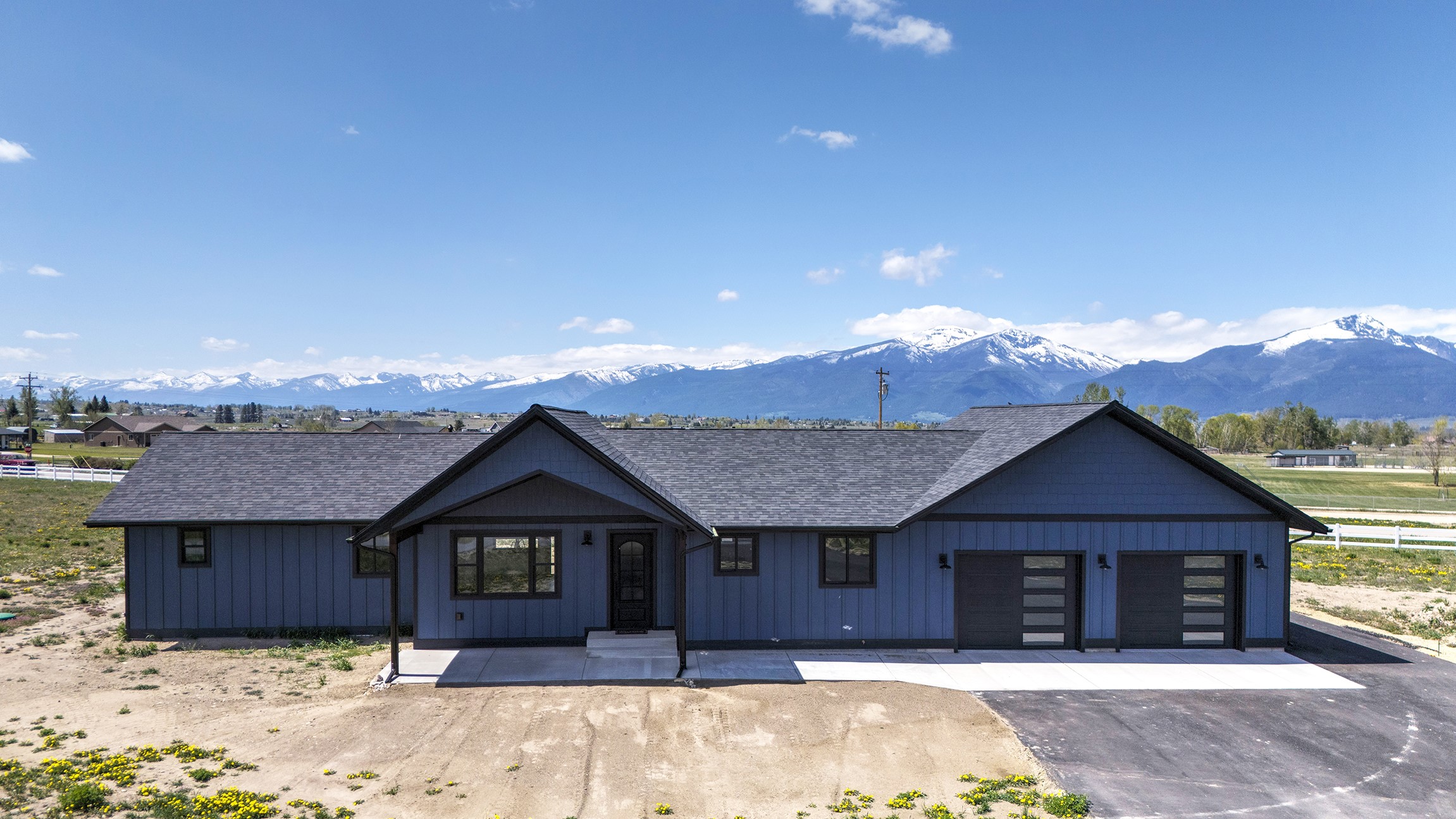 811 Chieftain Court Property Photo 47