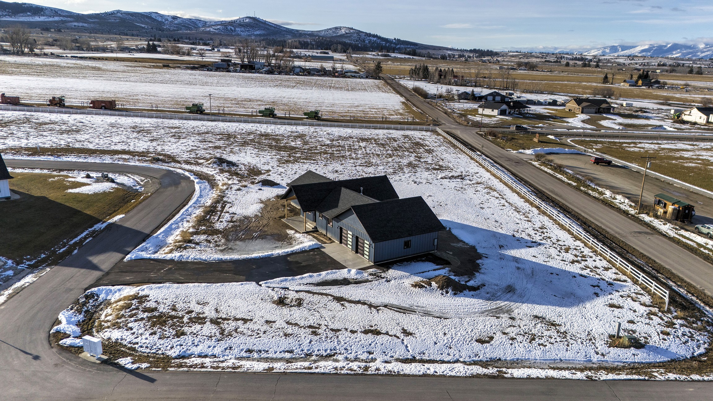 811 Chieftain Court Property Photo 60