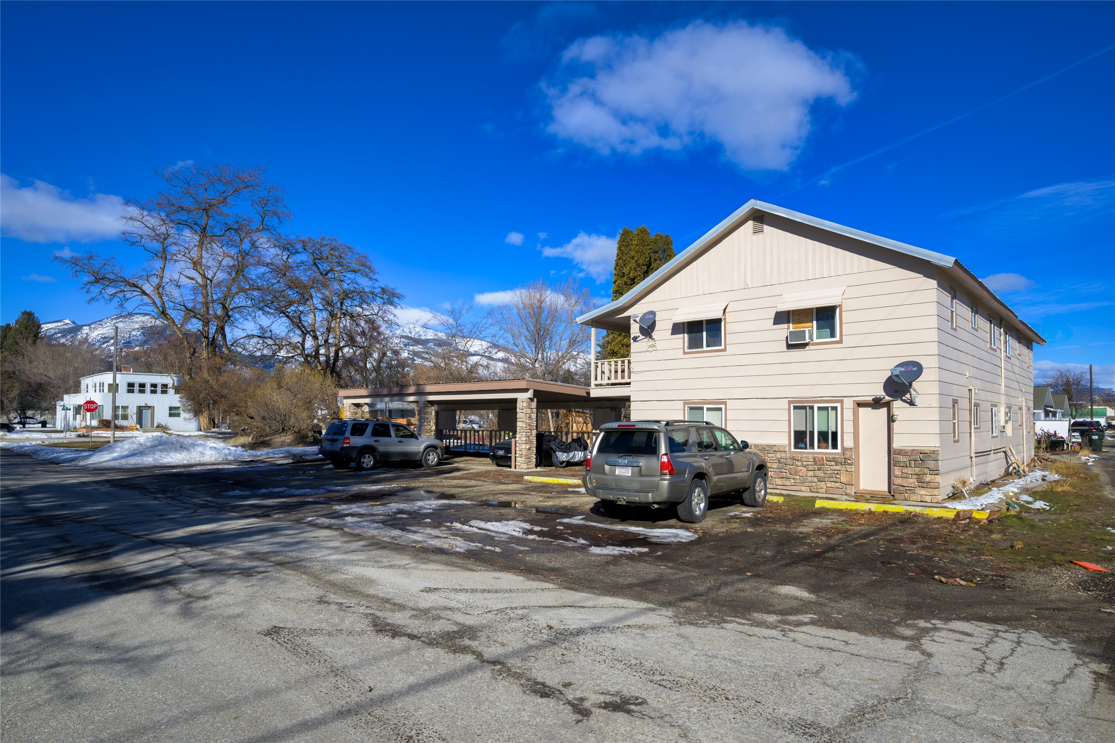 616 Madison Street Property Photo 7