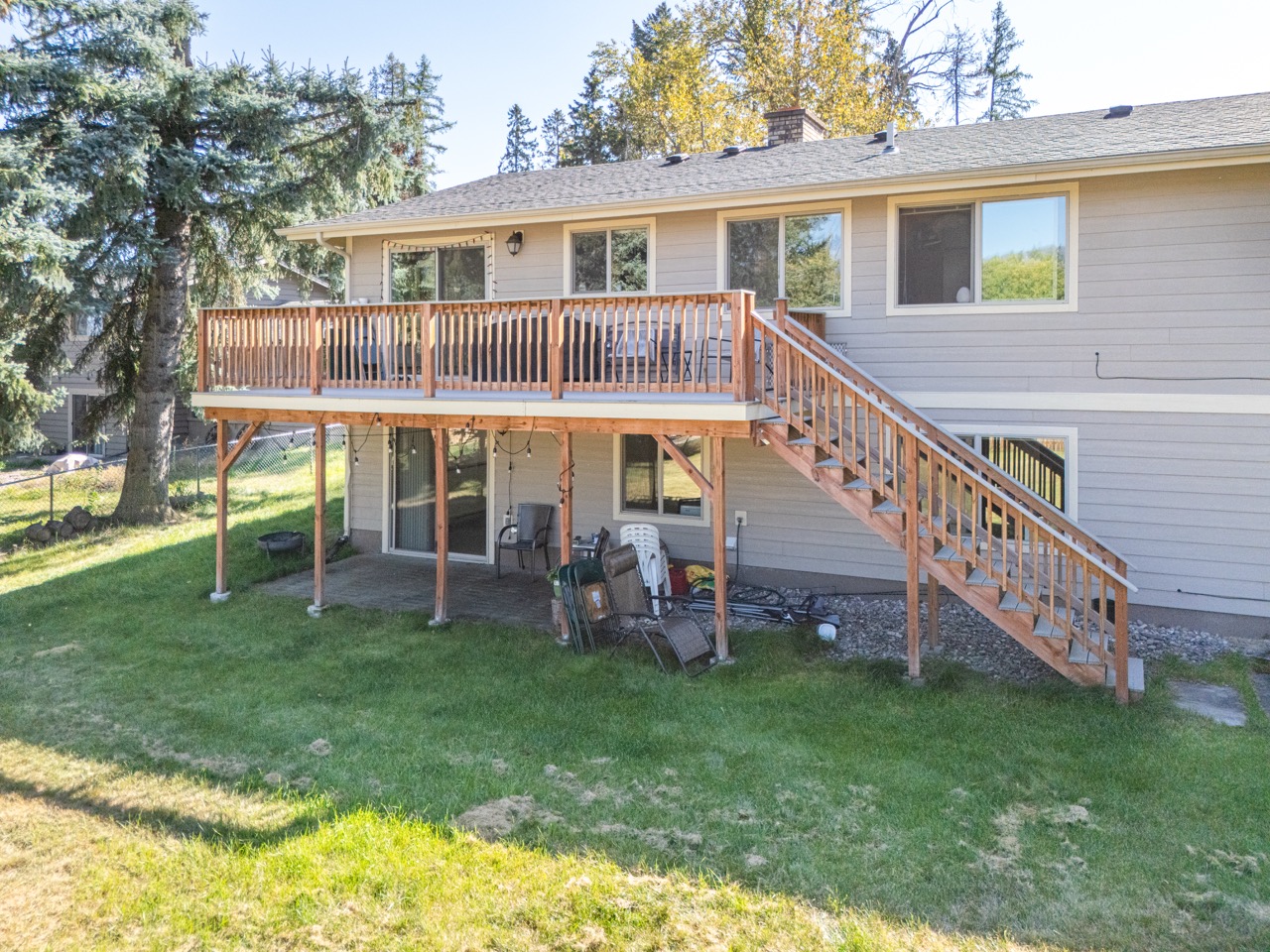 1040 7th Street W Property Photo 4