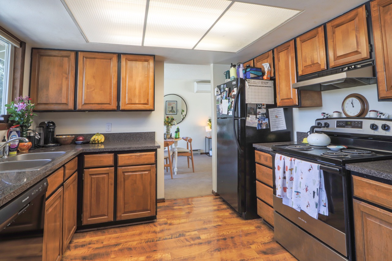 1040 7th Street W Property Photo 12