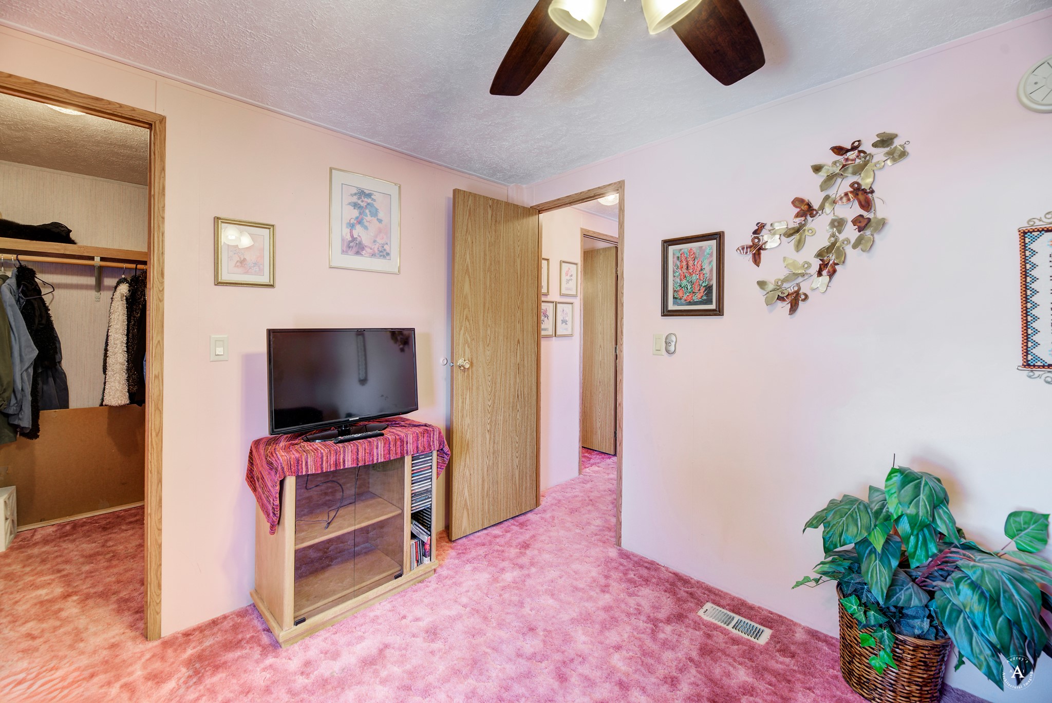 2945 Flamingo Road Property Photo 15