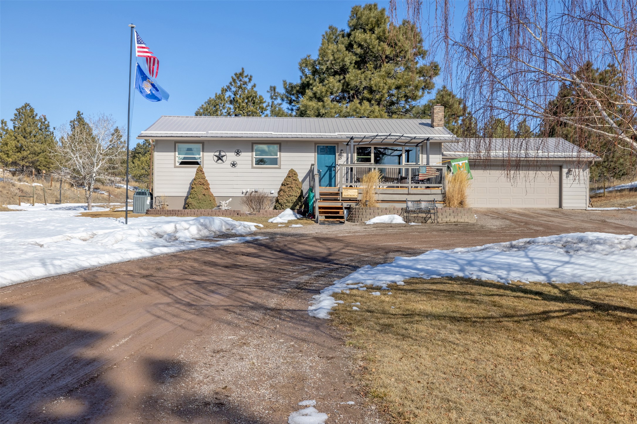 1122 Doe Road Property Photo
