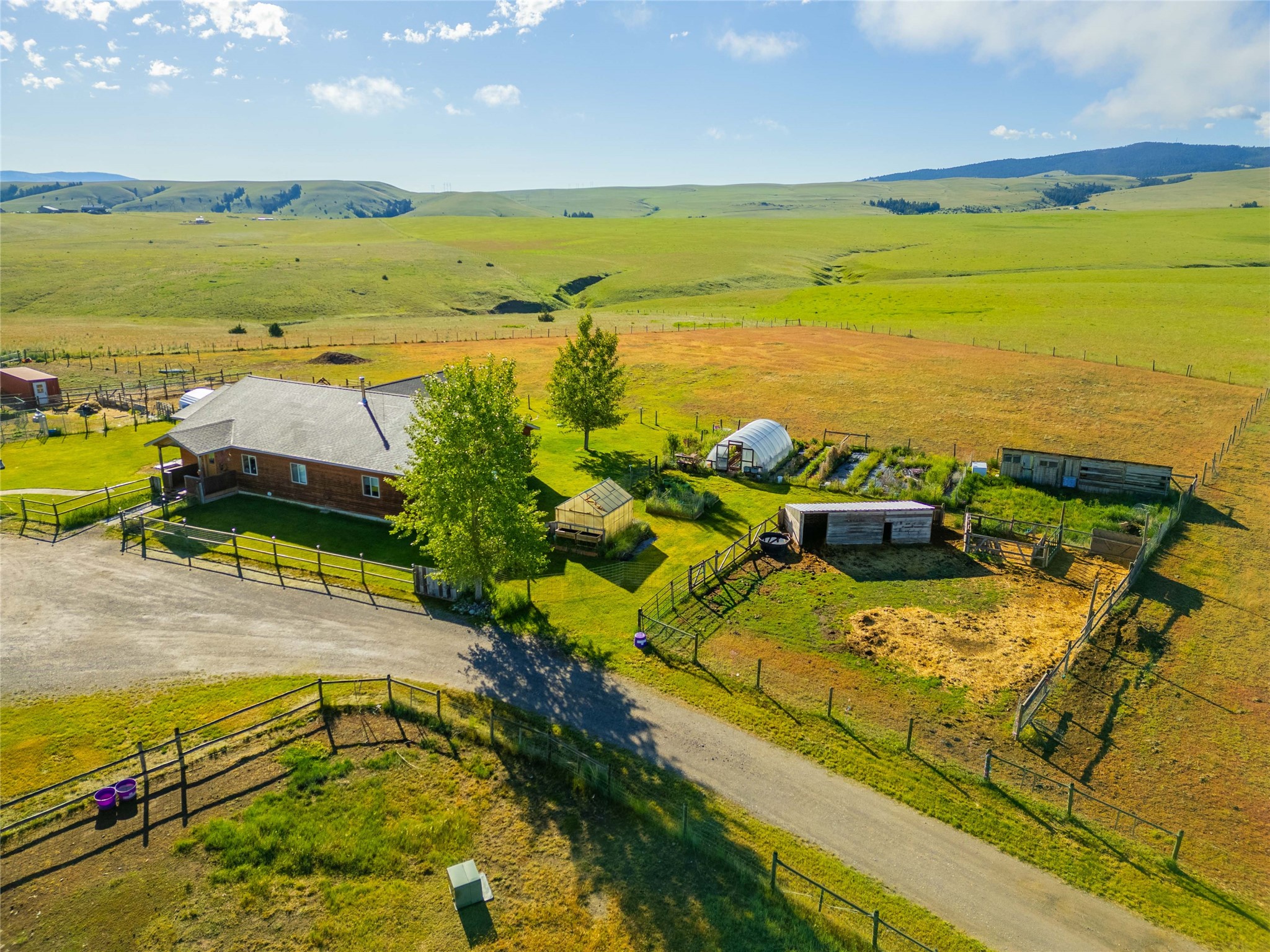 2 Sharptail Lane Property Photo 7