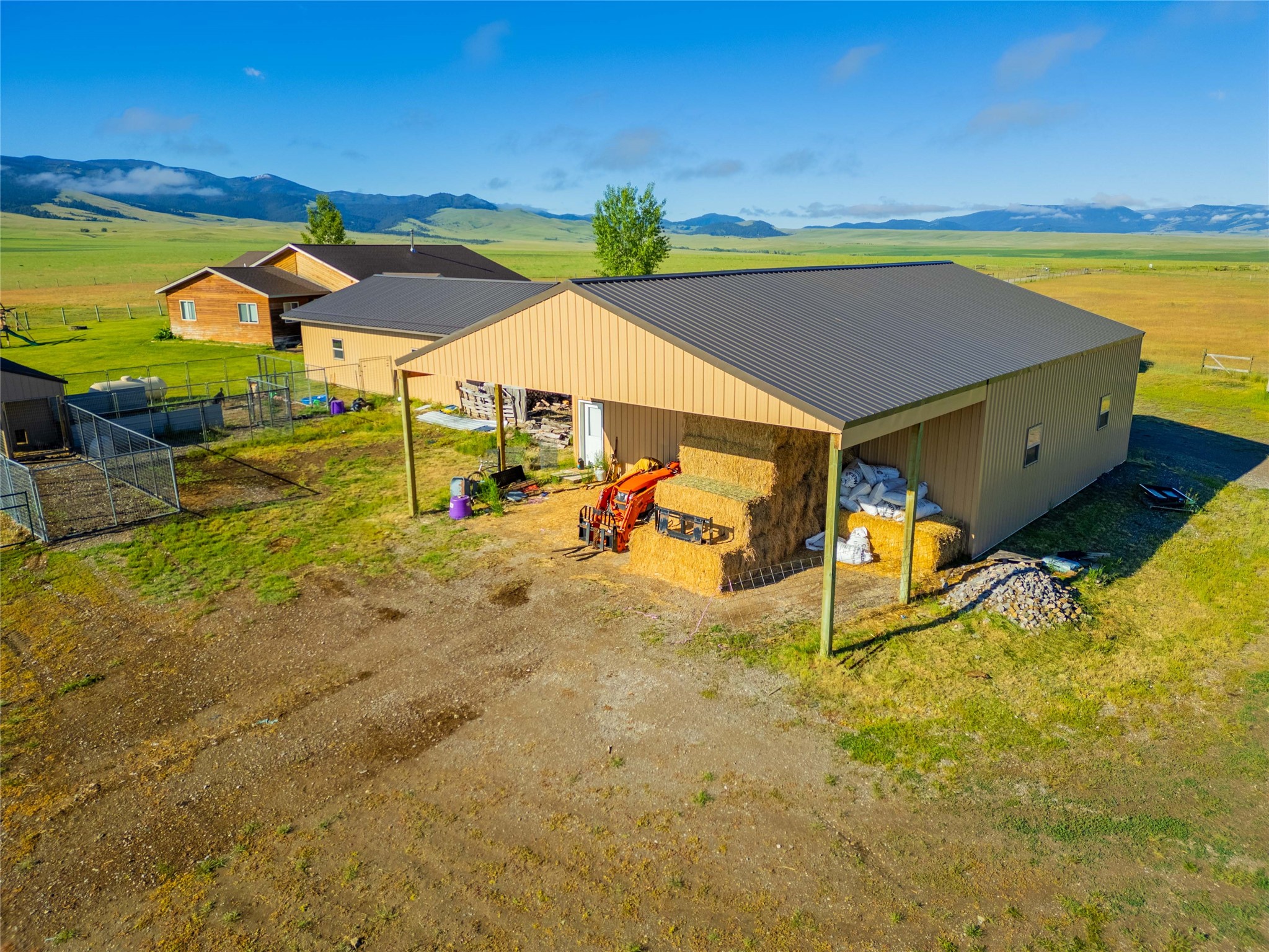 2 Sharptail Lane Property Photo 9