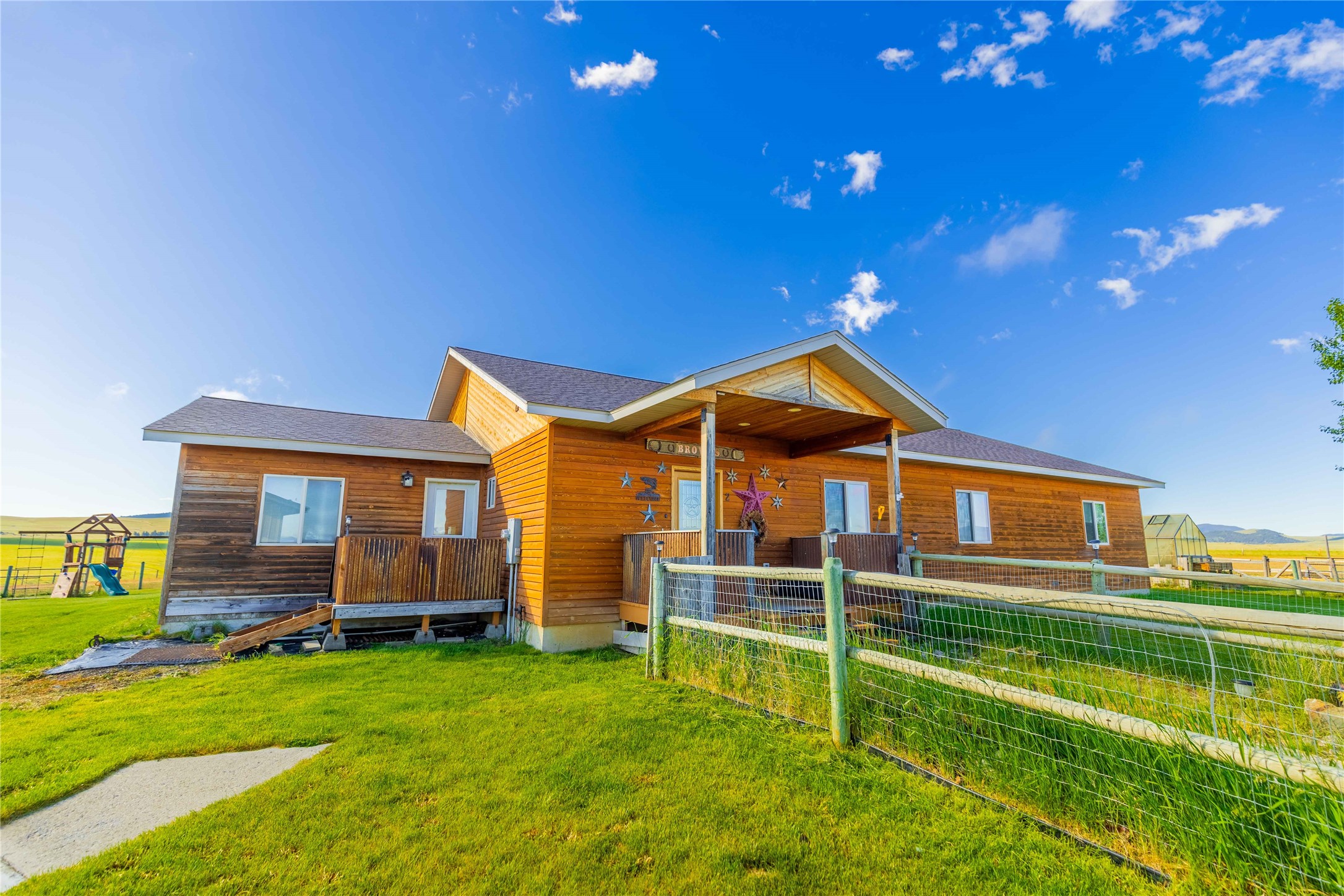 2 Sharptail Lane Property Photo 13