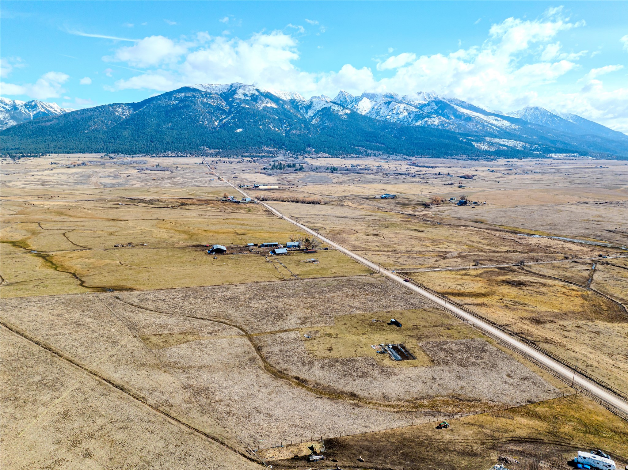 Nnh Post Creek Road E Property Photo 16
