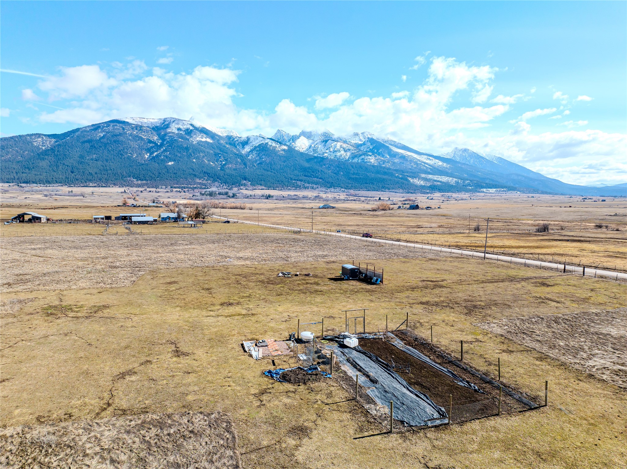Nnh Post Creek Road E Property Photo 19
