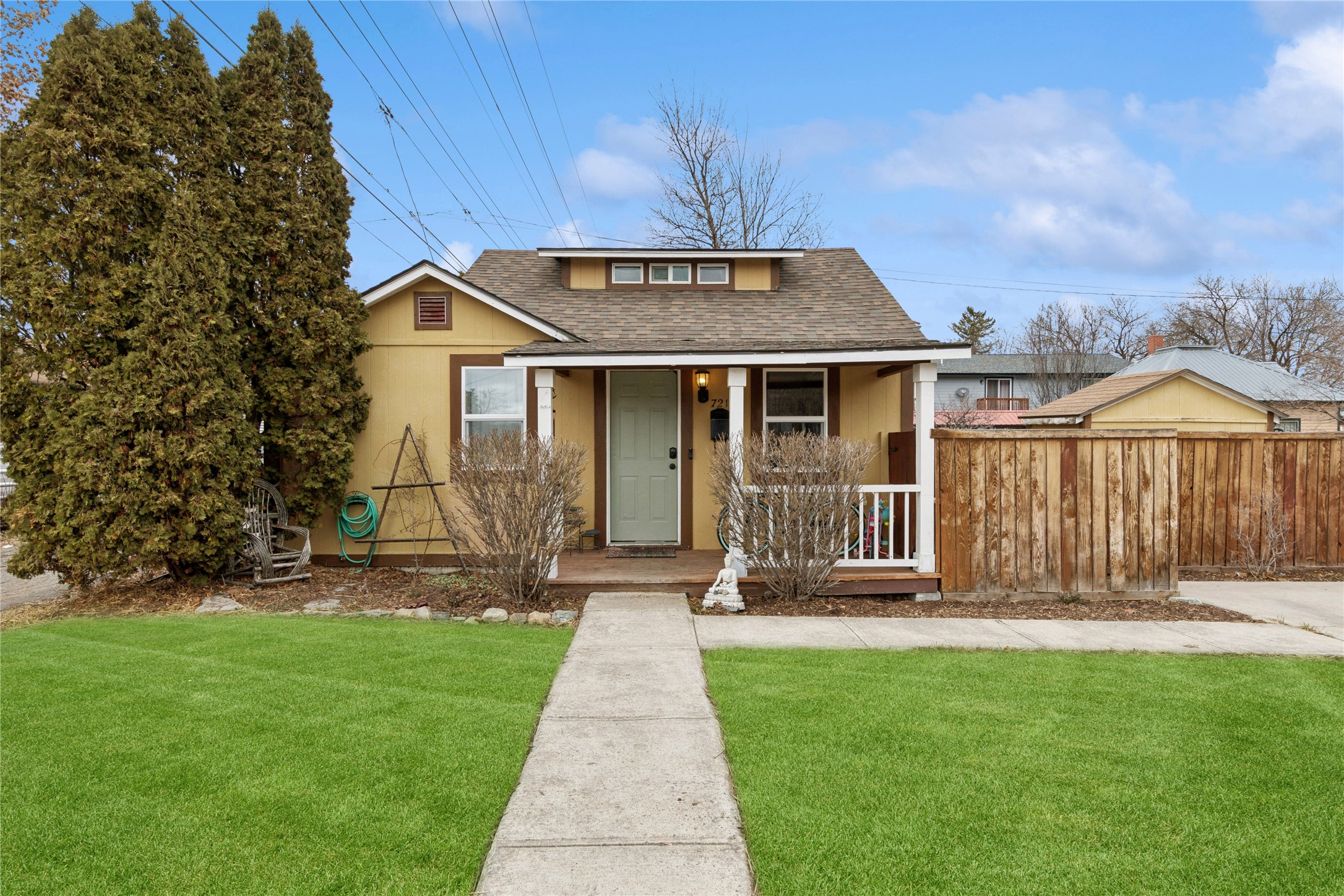 721 3rd Street W Property Photo